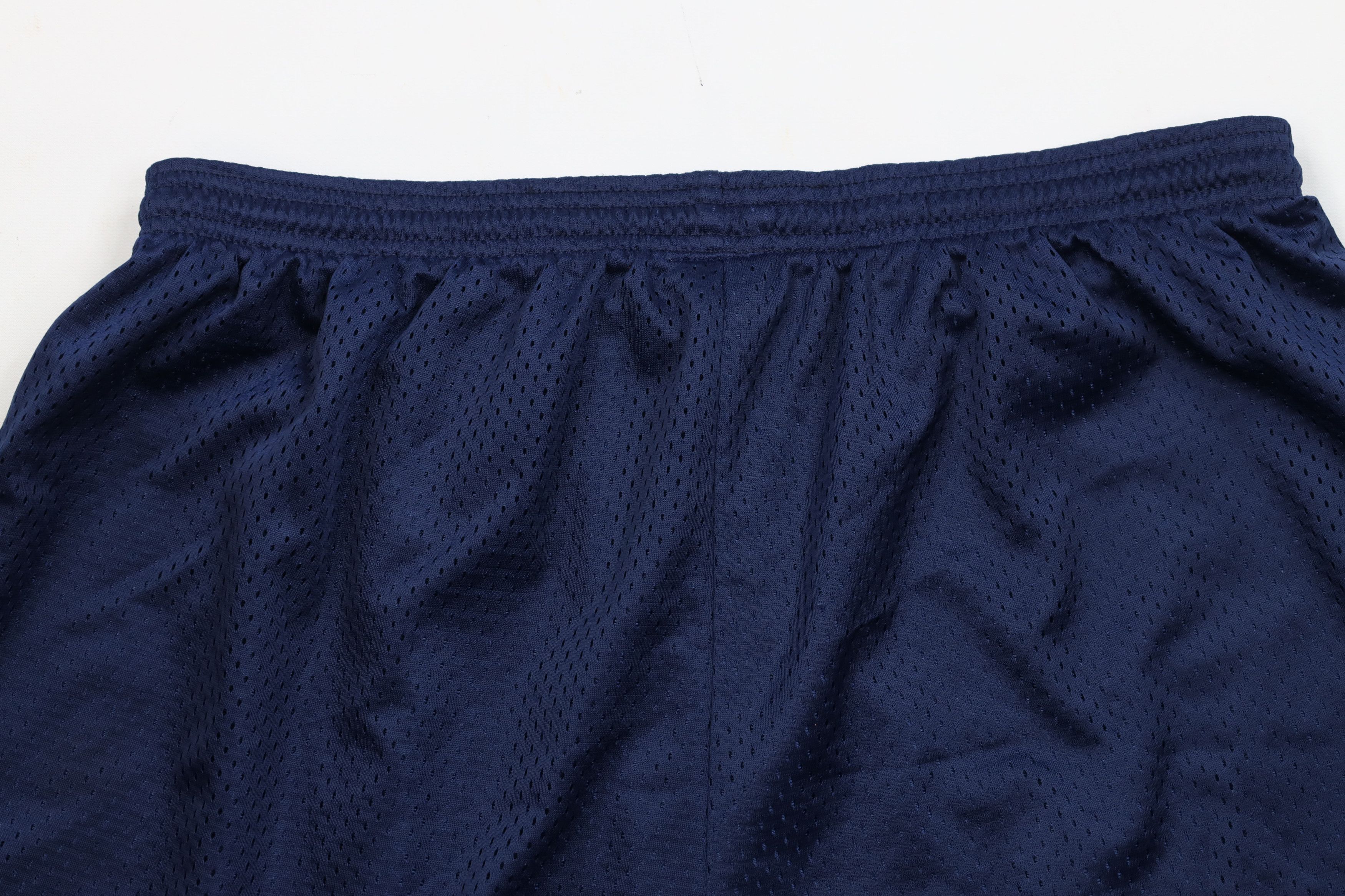 Vintage Vintage Y2K Universal Studios Above Knee Mesh Shorts Blue Size US 38 / EU 54 - 7 Thumbnail