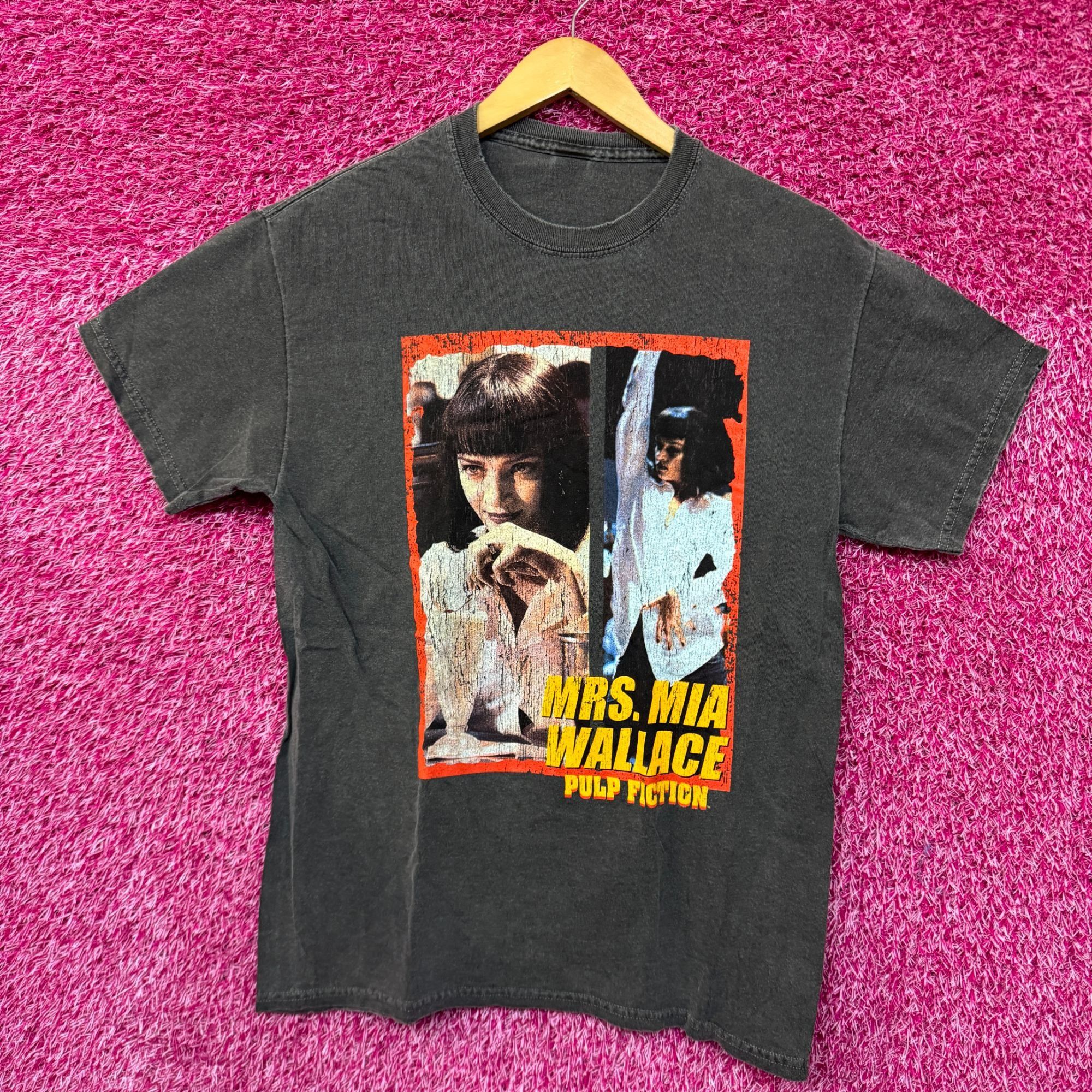 Other Pulp Fiction Mrs Mia Wallace Dance Date Poster Movie Tee M Size US M / EU 48-50 / 2 - 1 Thumbnail