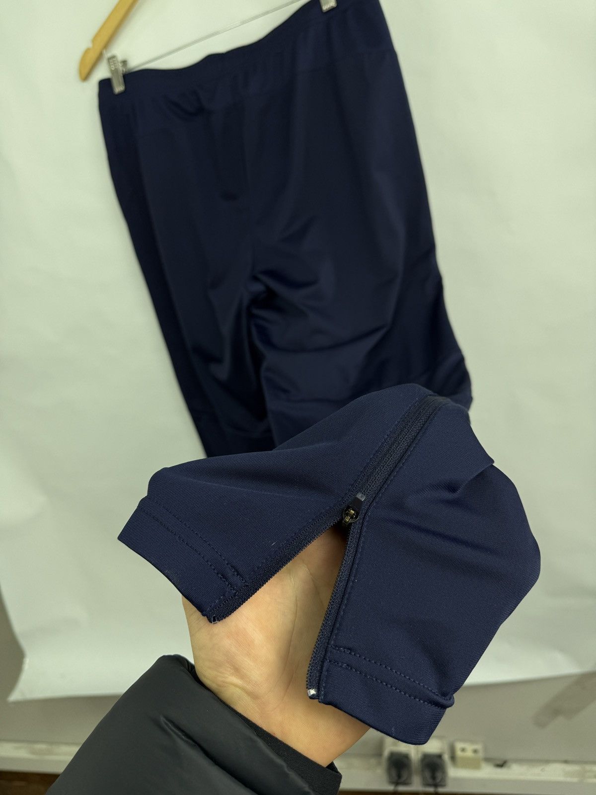 Puma 🇮🇹 2019 Puma Italy Soccer Jogger Pants Jersey Retro Rare Hype Size US 34 / EU 50 - 11 Thumbnail
