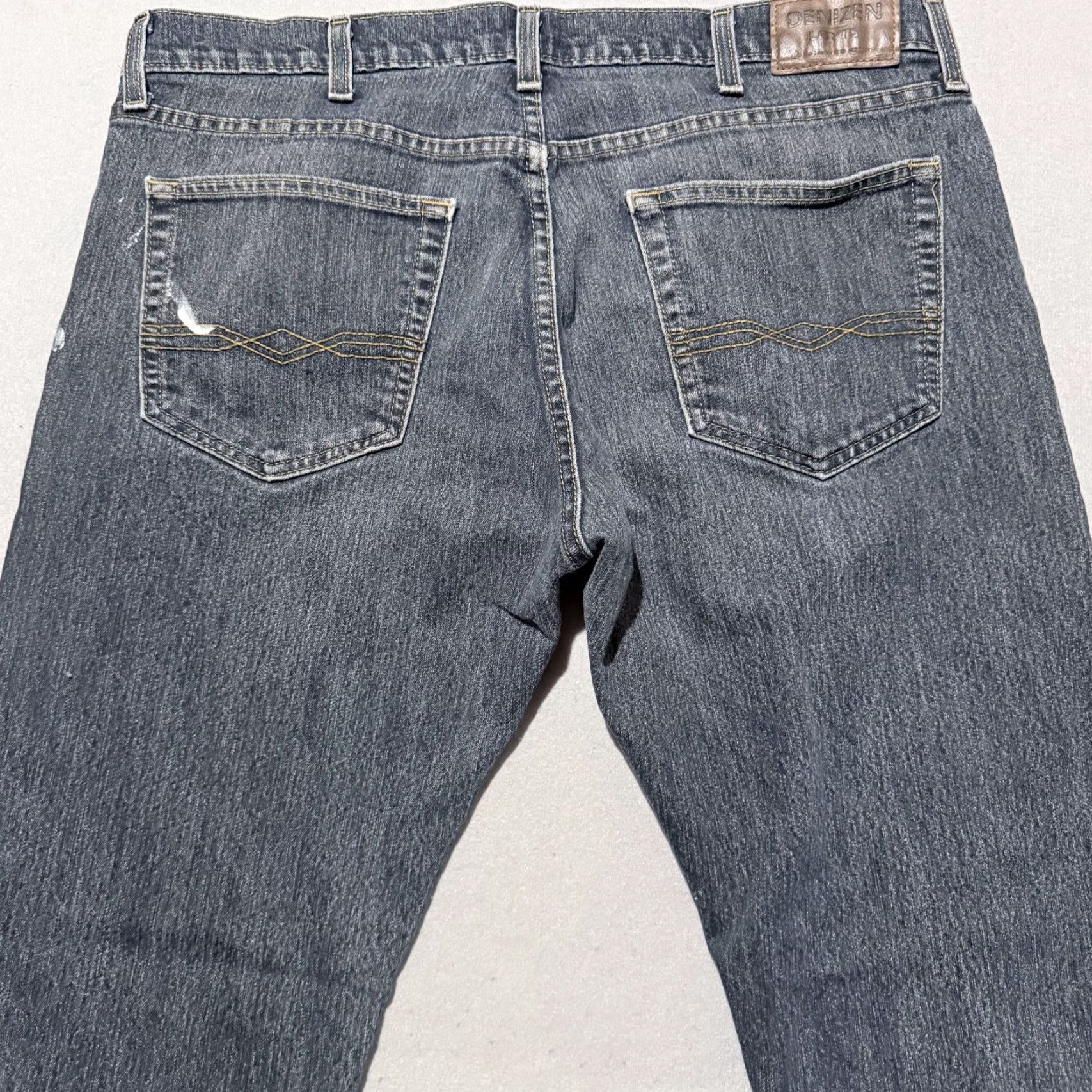 Levi's Levi’s Denizen Jeans Men Denim Paint Splatter Straight Zip Fly 40x32 Blue 5-Pocket Design Mens Jeans 90s Size US 40 / EU 56 - 4 Thumbnail
