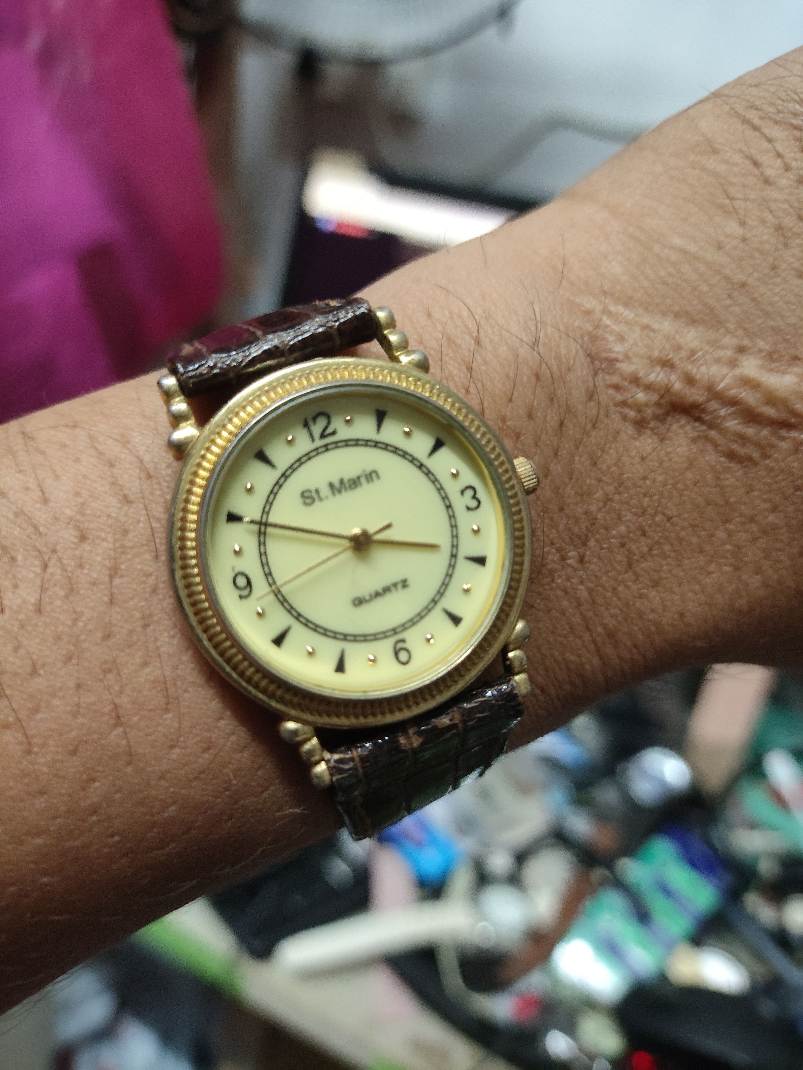 Vintage VINTAGE ST.MARIN QUARTZ WATCH (90s Retro & Simple Design) Size ONE SIZE - 1 Thumbnail