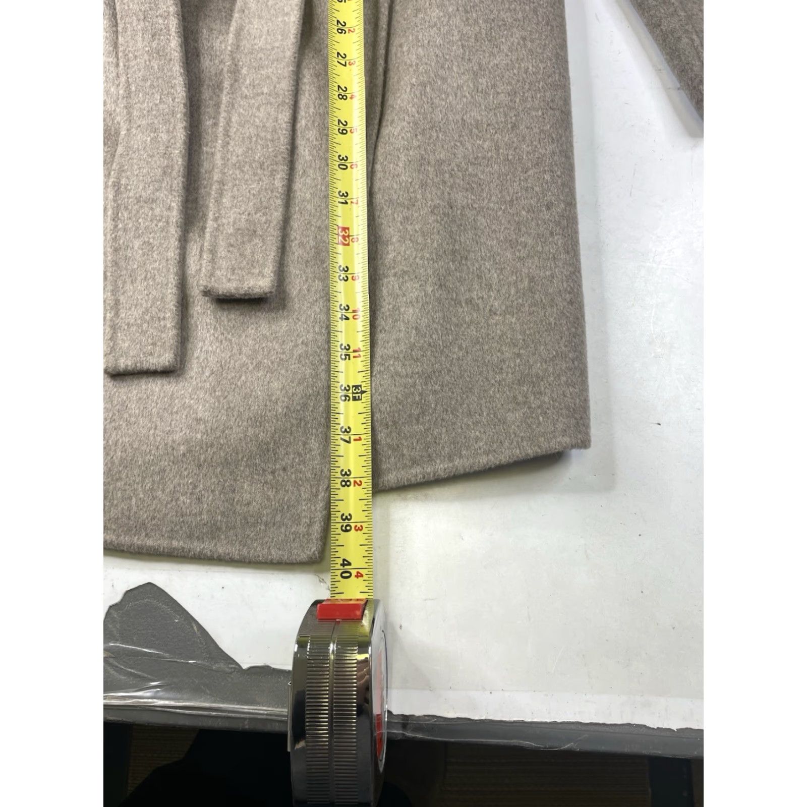 Joseph Joseph Lisa Long Wool Cashmere Coat Beige Tie Wrap Jacket 44 Luxury Overcoat Womens Classical long sleeve pockets solid beige Size M / US 6-8 / IT 42-44 - 5 Thumbnail