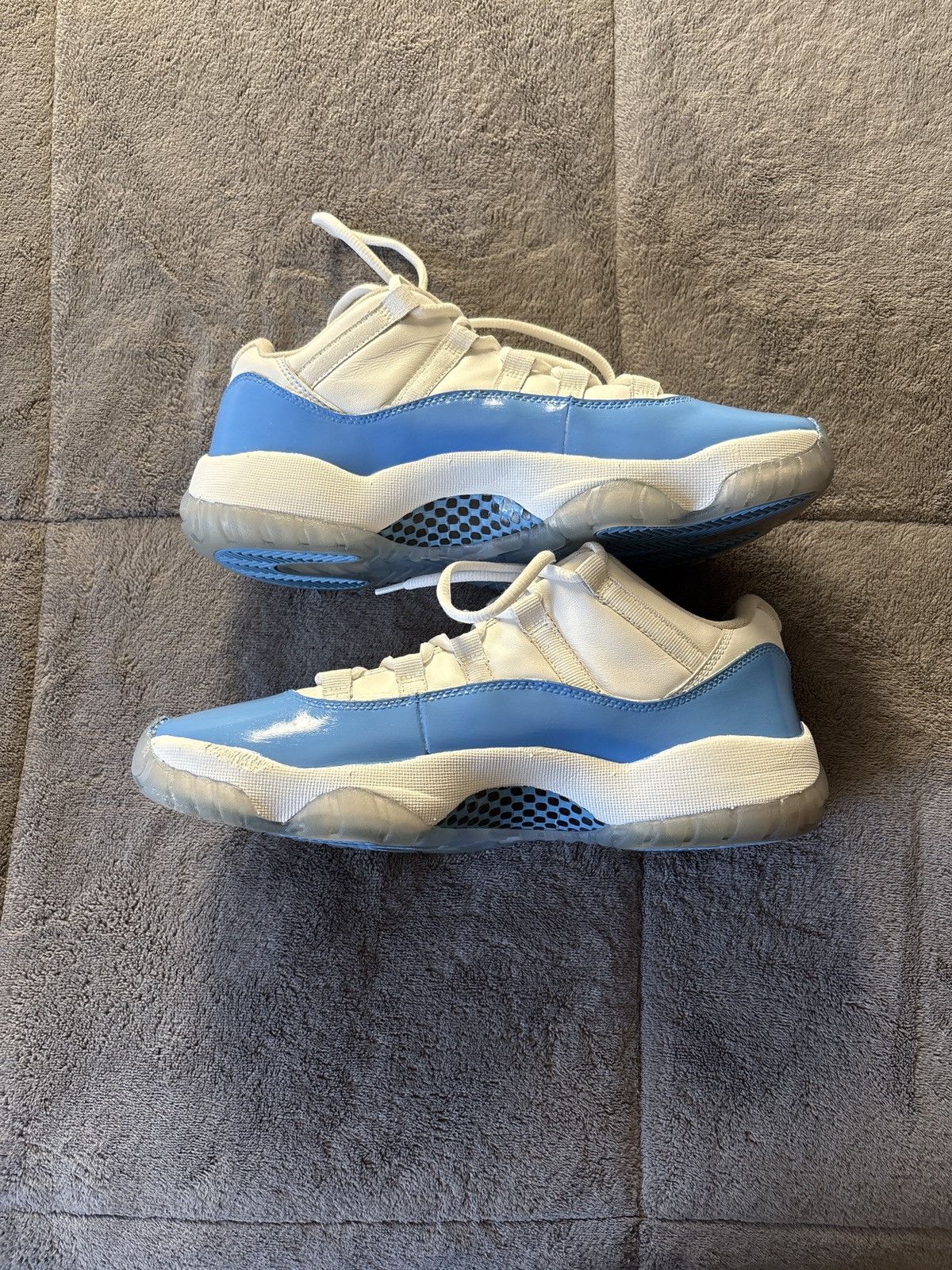 Jordan Brand Nike Air Jordan 11 Low Retro UNC Size US 9 / EU 42 - 3 Thumbnail