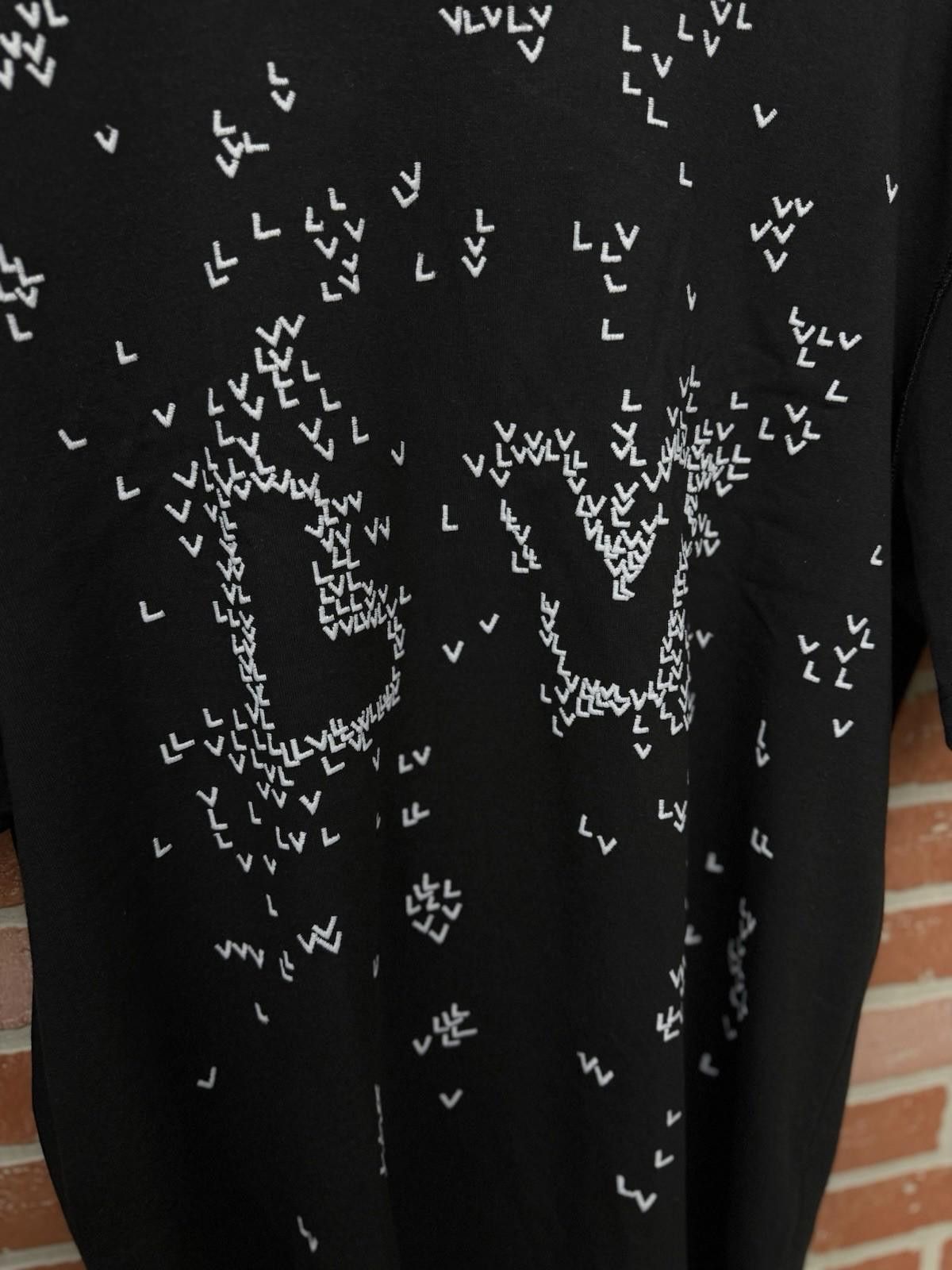 Louis Vuitton LOUIS VUITTON T-Shirt LV Tee Cotton Black Men’s Size XL Rare Size US L / EU 52-54 / 3 - 4 Thumbnail