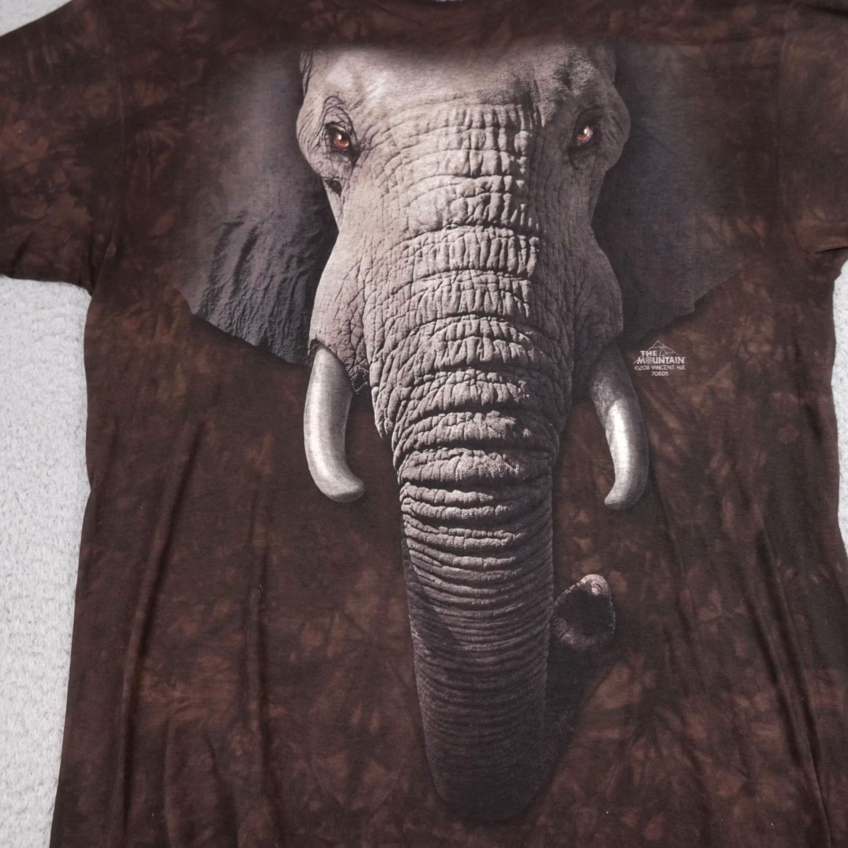 The Mountain The Mountain Mens XL Brown Big Face Elephant Graphic Tee Tie Dye Animal Shirt Size US XL / EU 56 / 4 - 5 Thumbnail