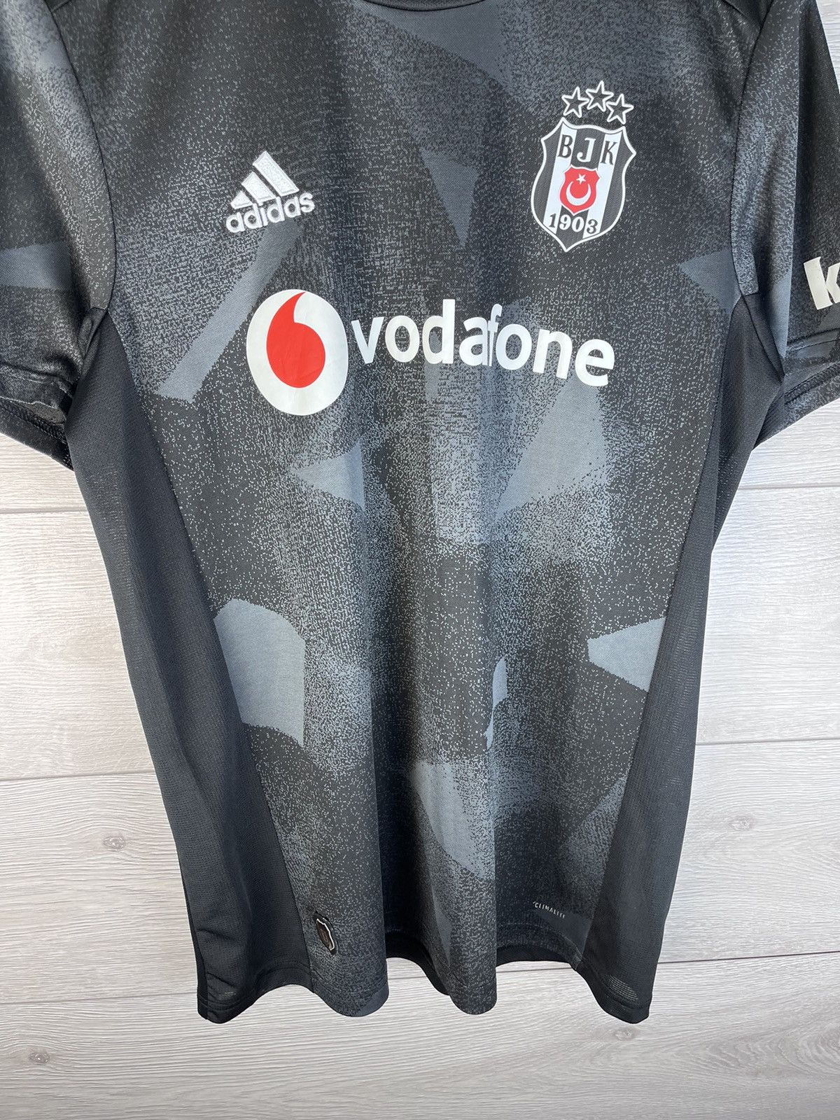 Adidas Men’s soccer jersey Adidas Fc Besiktas 19/20s size m Size US M / EU 48-50 / 2 - 3 Thumbnail