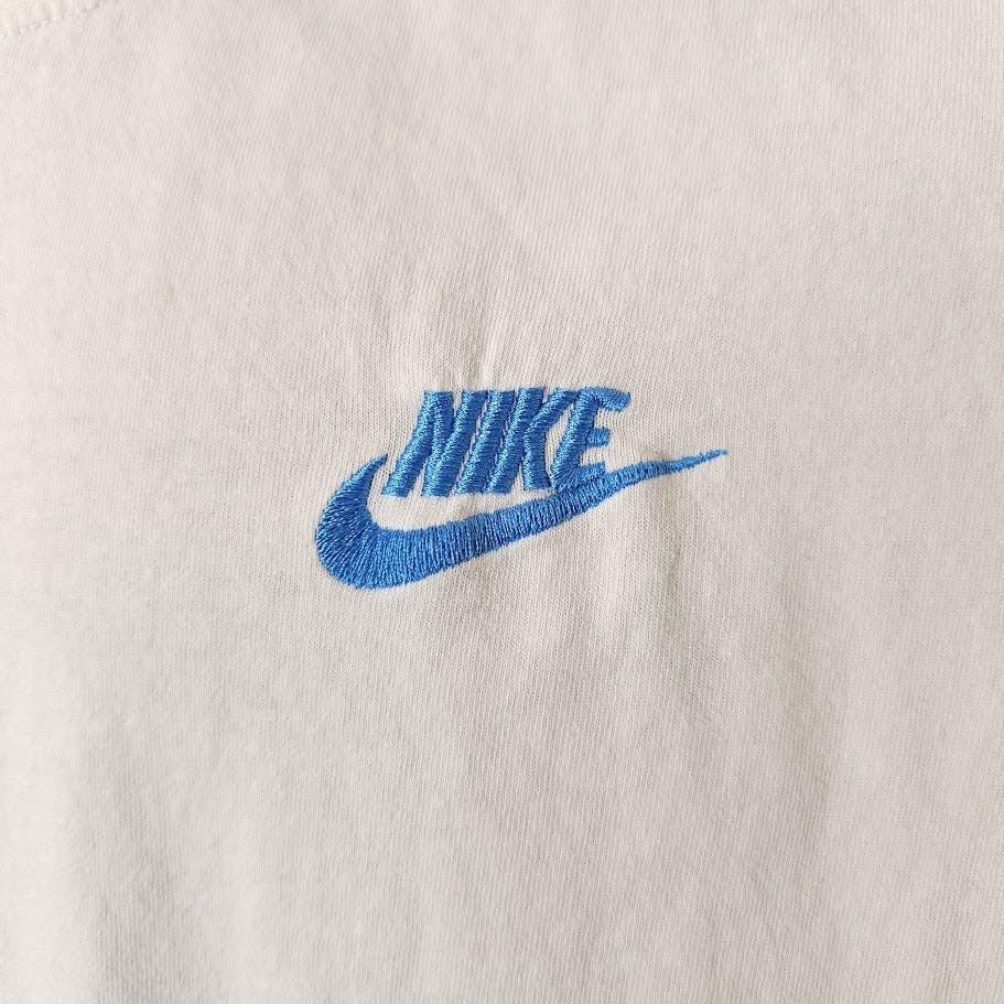 Nike Vintage Nike Basketball T Shirt Mens Size XL White Y2K Sleev Size US XL / EU 56 / 4 - 3 Thumbnail