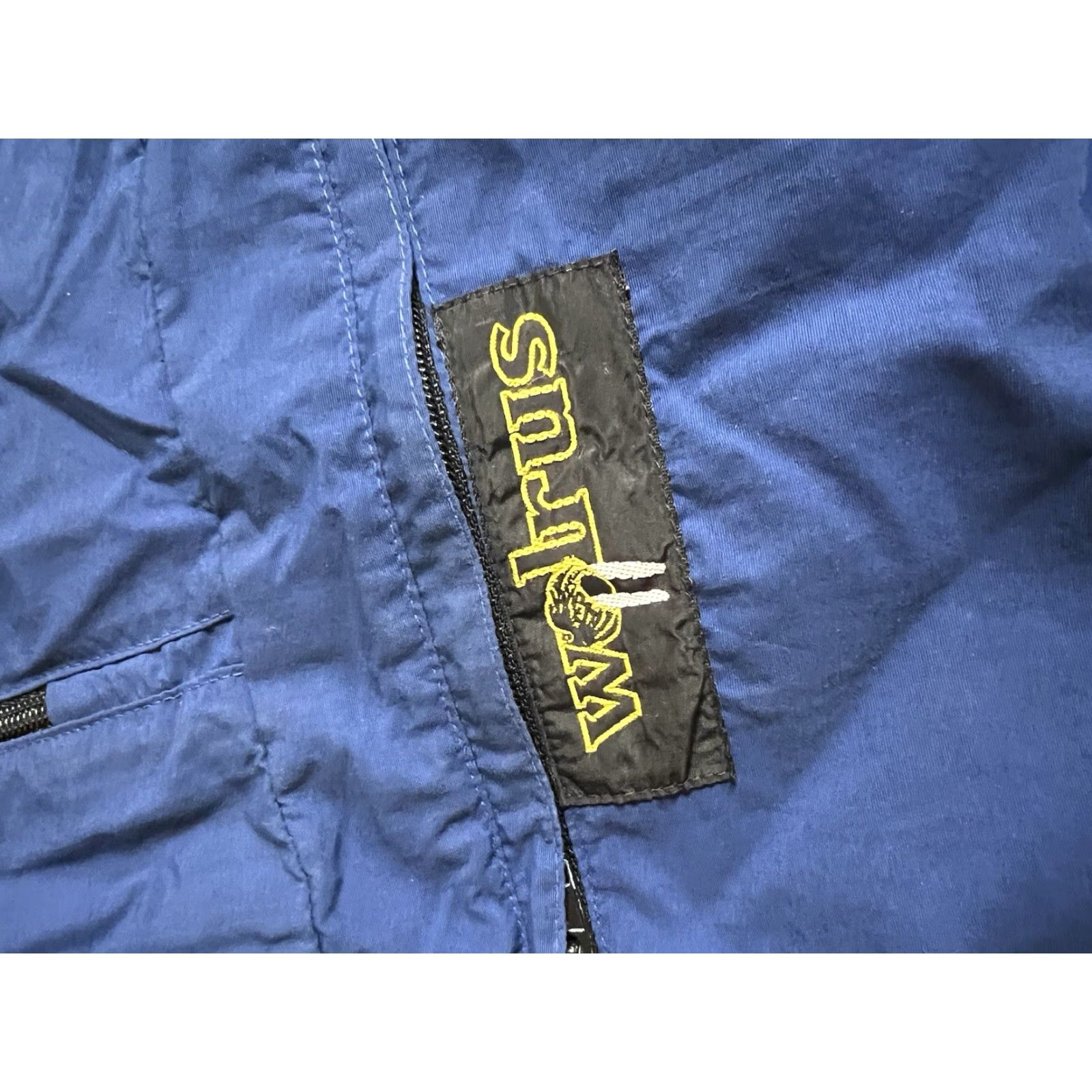 Vintage VINTAGE Walrus Anarack Nylon Pullover 1/4 Zip Hooded Windbreaker Jacket Mens Small Blue Size US S / EU 44-46 / 1 - 6 Thumbnail