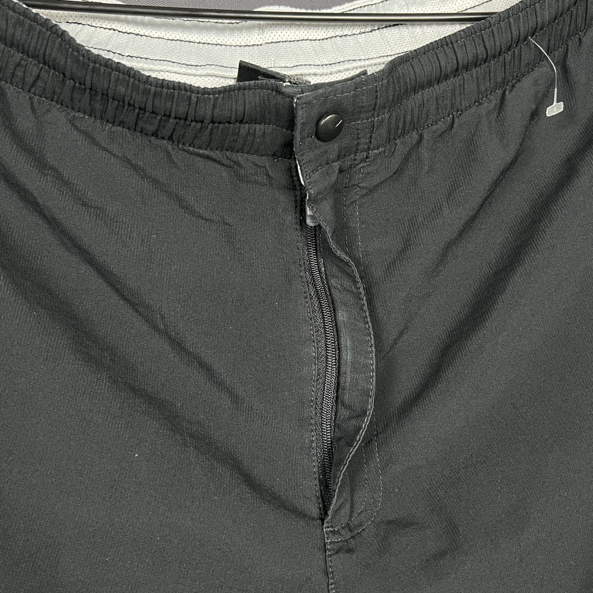 Nike × Vintage Nike Dri-Fit Athletic Shorts M Black White Zipper Pocket Size US 34 / EU 50 - 4 Thumbnail