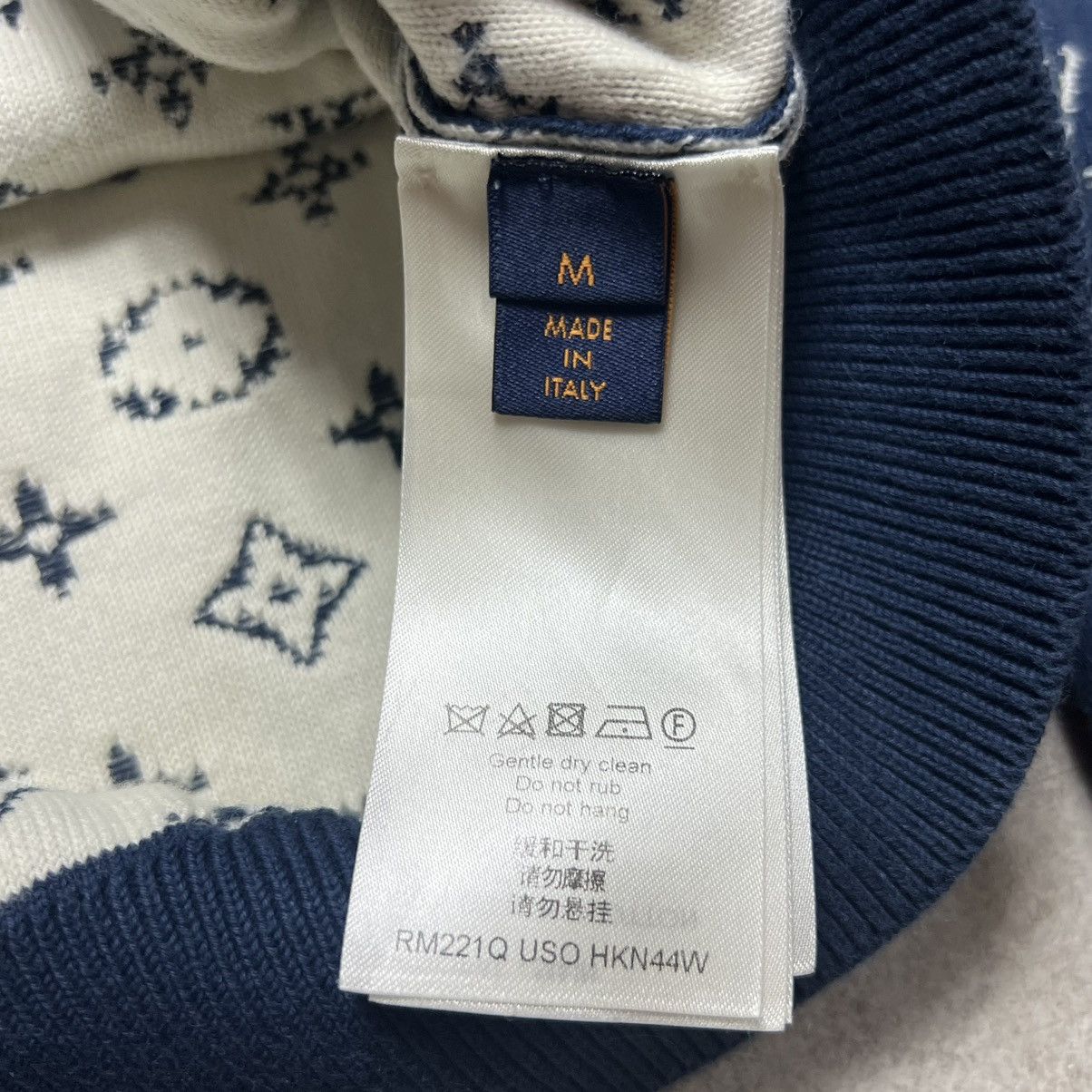 Louis Vuitton Louis Vuitton Gradation Monogram Knit Sweater Size US M / EU 48-50 / 2 - 6 Thumbnail