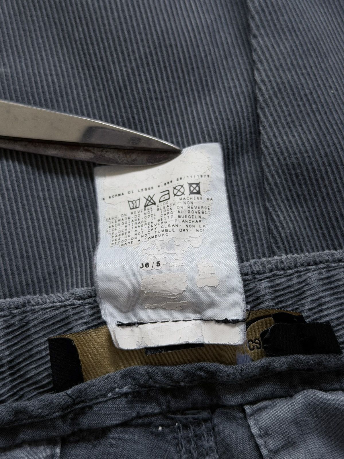 Just Cavalli 2000s Cavalli Corduroy Bondage Cargo Pants Size US 30 / EU 46 - 11 Thumbnail