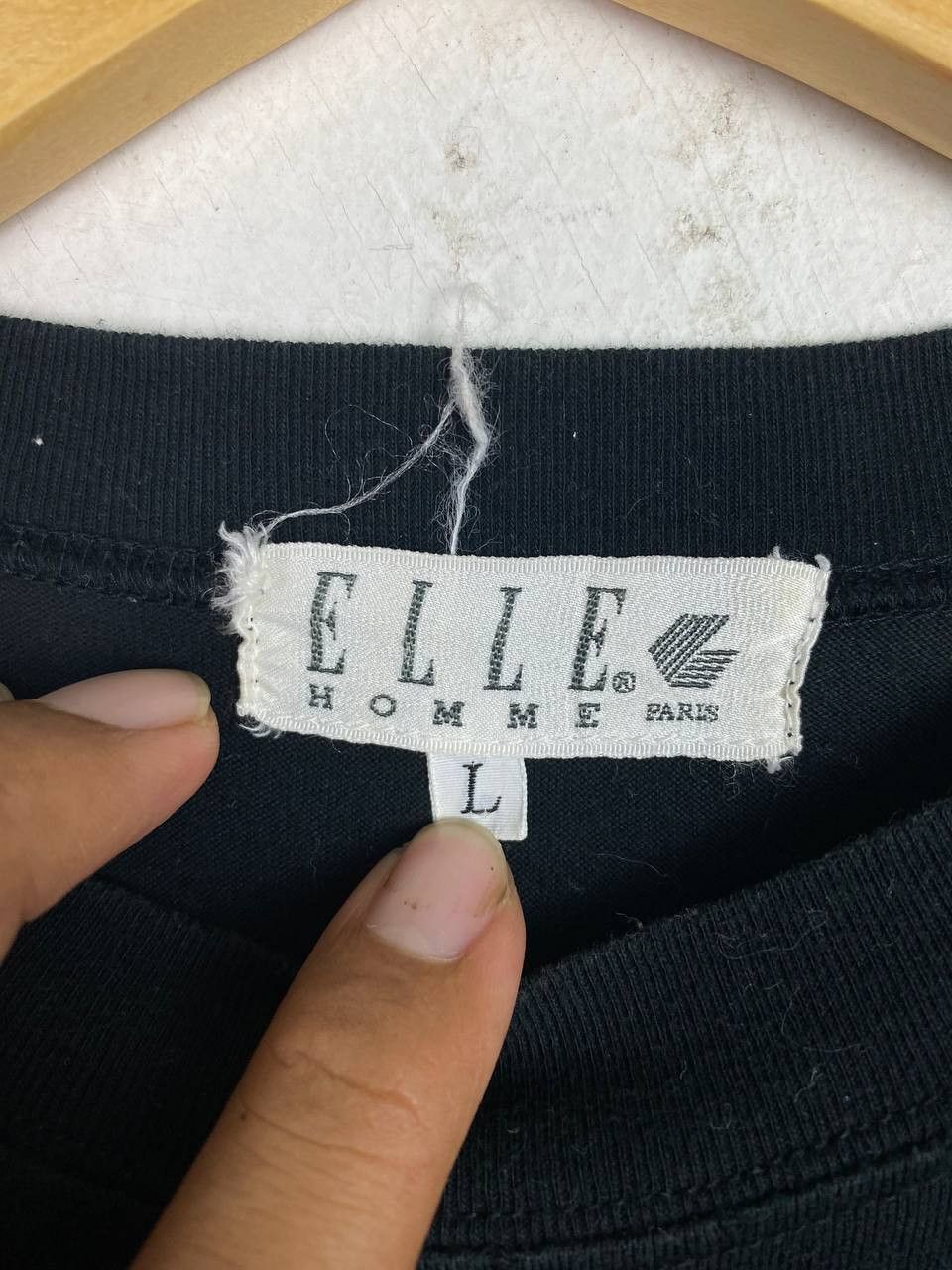 Vintage vintage elle paris spell out tee nice design Size US L / EU 52-54 / 3 - 3 Thumbnail