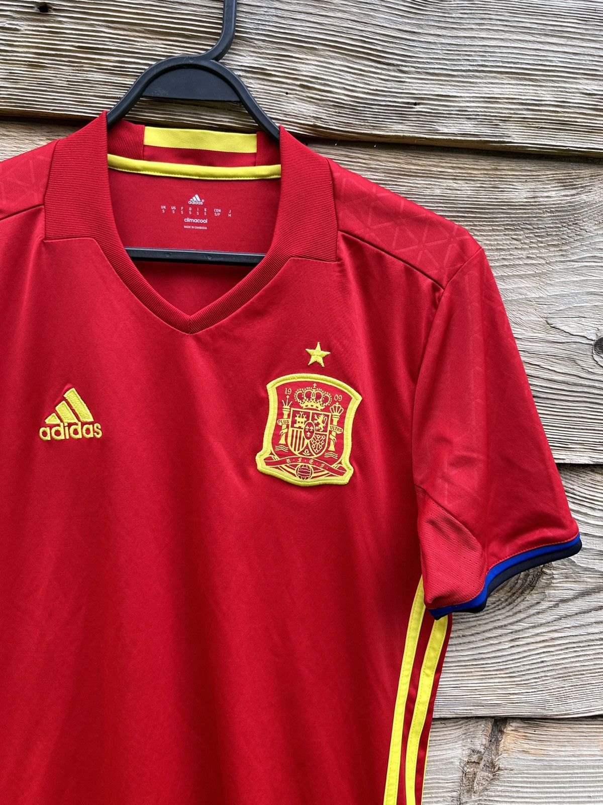 Adidas Adidas Spain National Team 2016/17 Home Kit Soccer Jersey Size US S / EU 44-46 / 1 - 2 Thumbnail