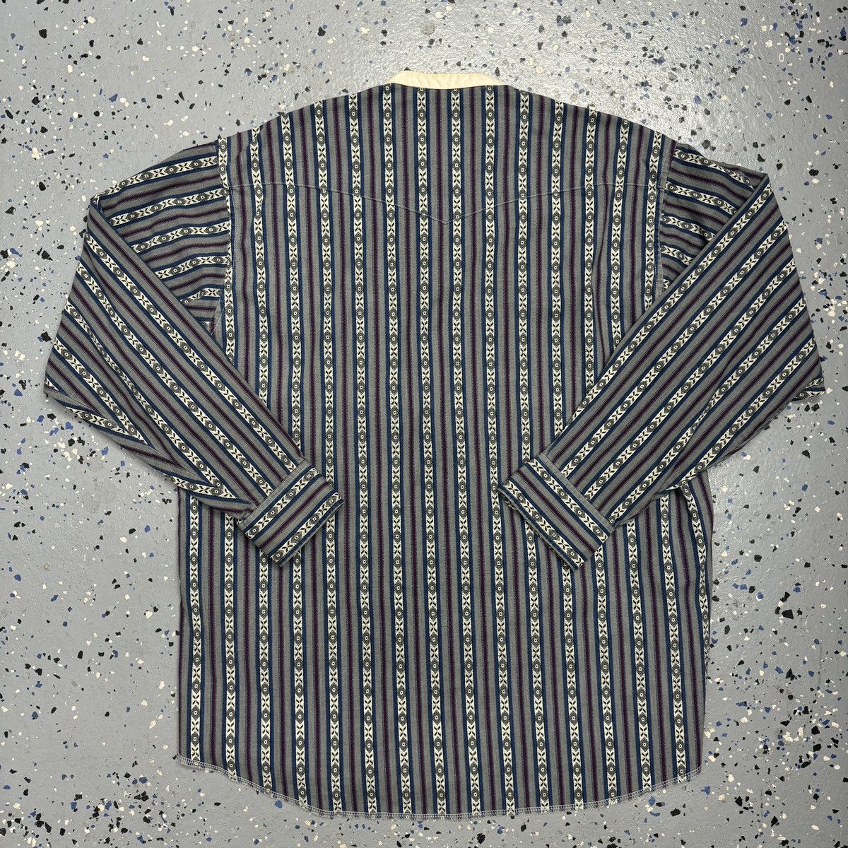 Vintage × Wrangler Vintage Wrangler X-Long Button Western Shirt Size US XL / EU 56 / 4 - 2 Thumbnail