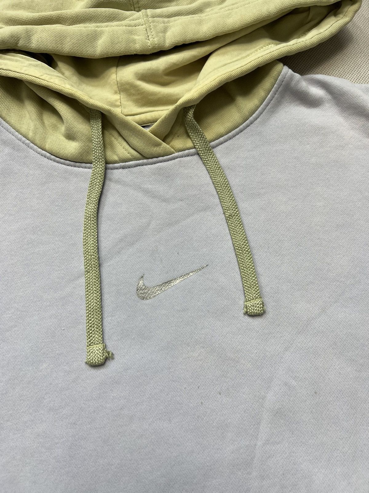 Nike Hoodie Nike center logo swoosh multi color Size US M / EU 48-50 / 2 - 3 Thumbnail