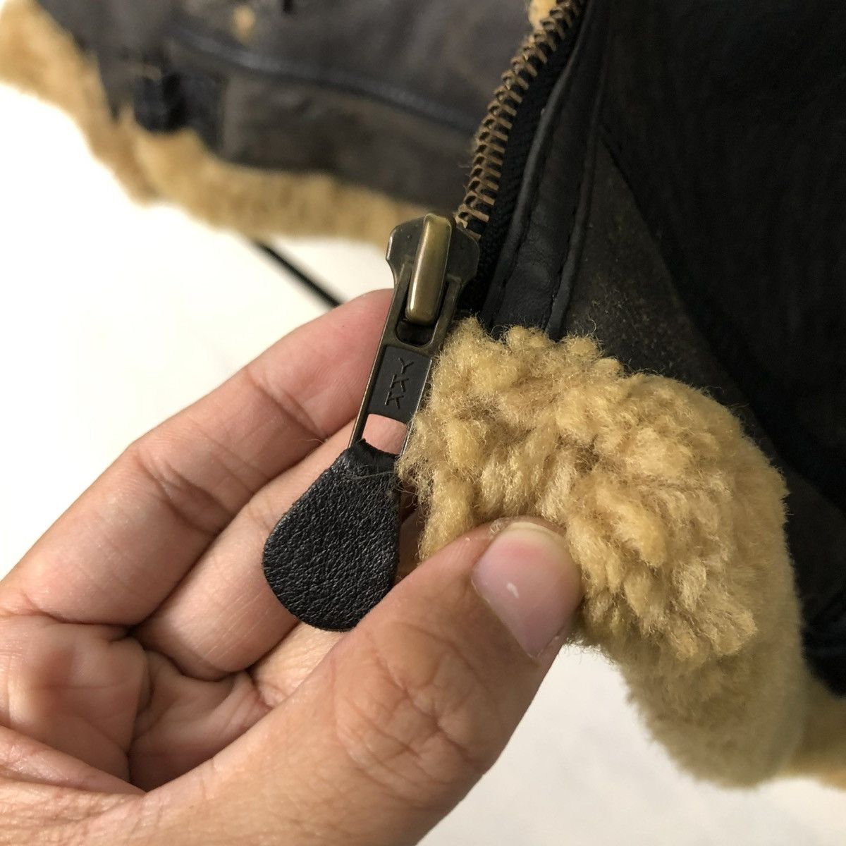 Canterbury of New Zealand 🔥VINTAGE GENUINE LEATHER JACKET SHEARLING CANTERBURY Size US M / EU 48-50 / 2 - 18 Thumbnail