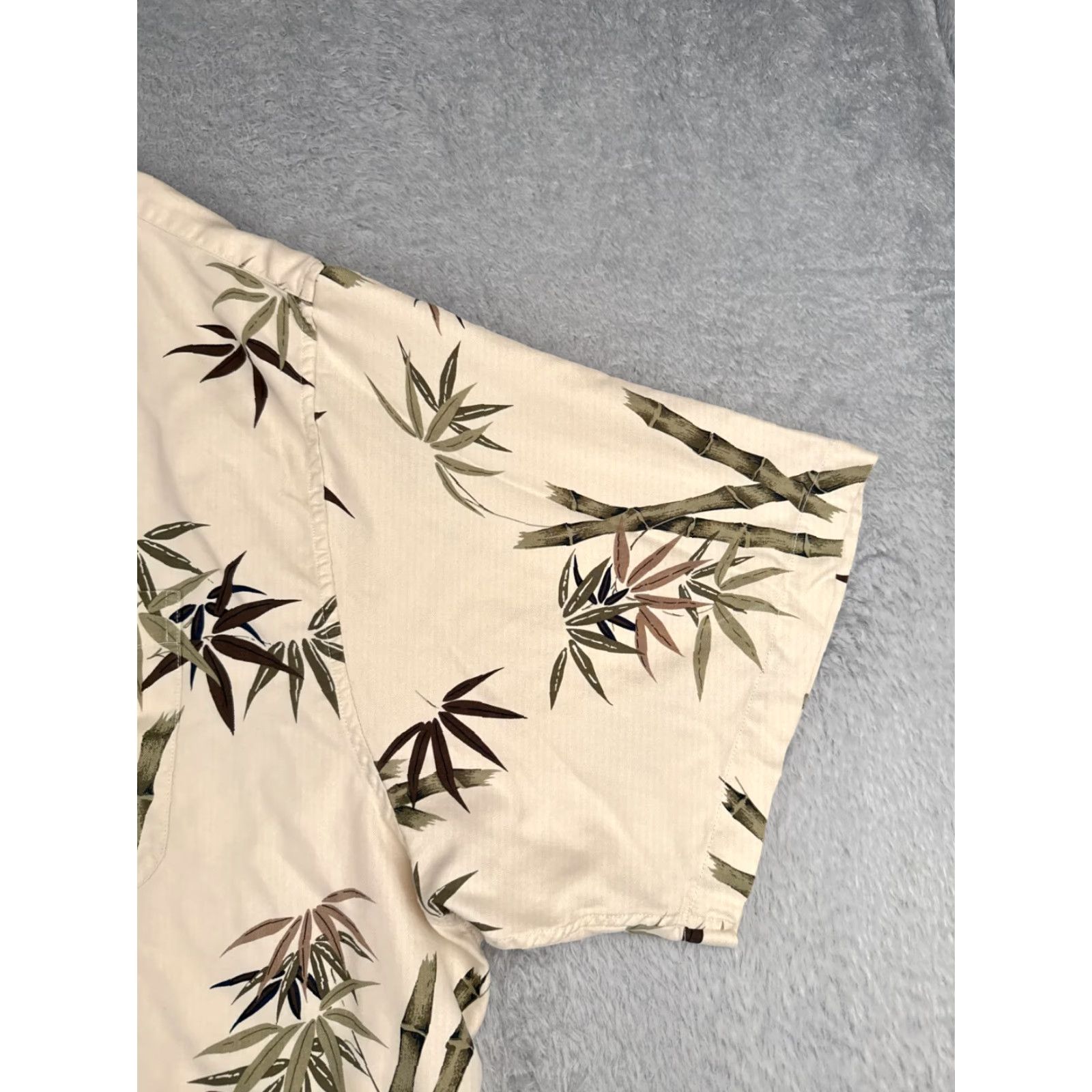 Hilo Hattie Hilo Hattie Shirt Men 3XL Ivory Silk Floral Hawaiian Button-Up Collared Short Sleeve Resort Aloha 90s? Size US XXL / EU 58 / 5 - 2 Thumbnail