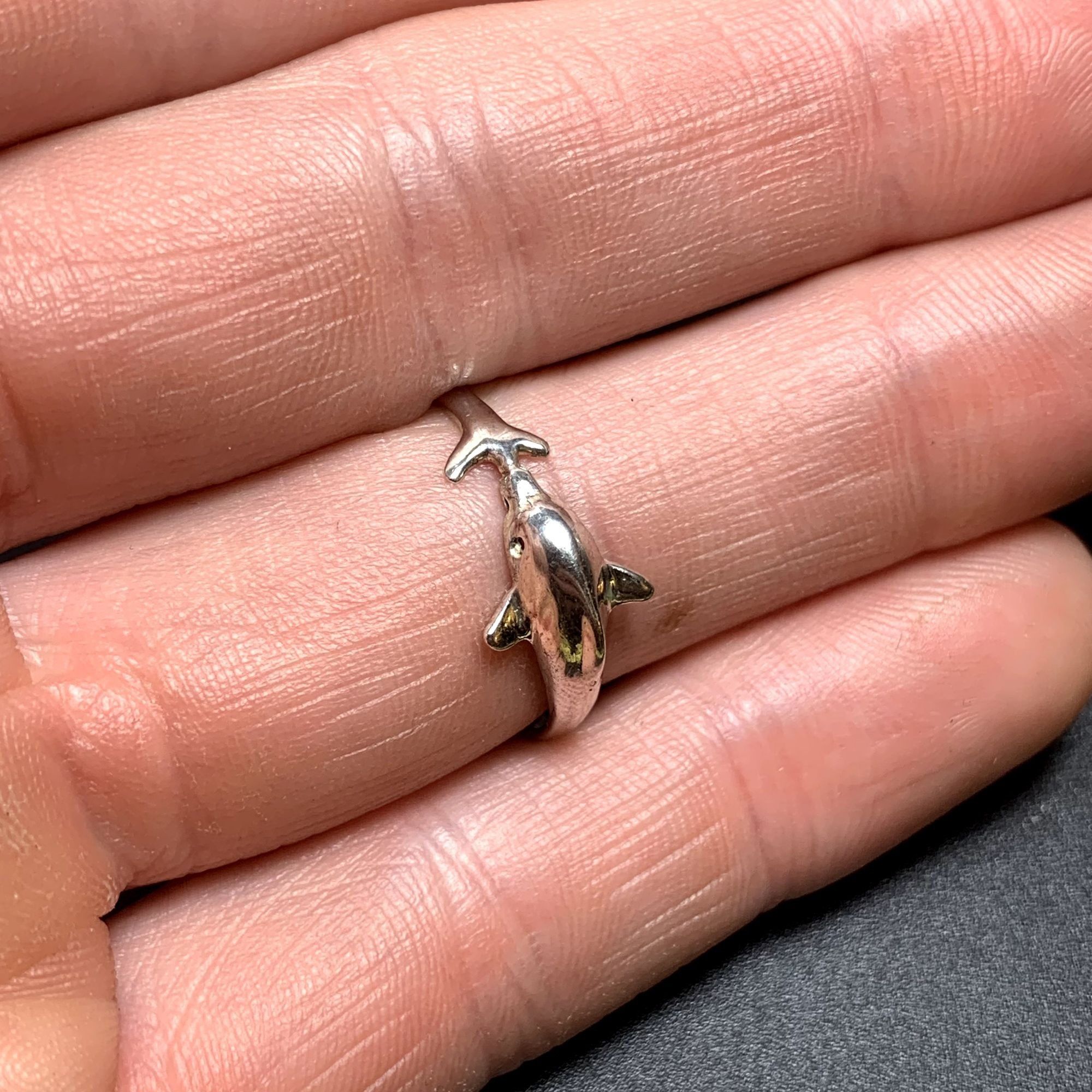 Other VTG Solid Sterling Silver 925 Fine Dolphin Design Band 1.75m Size ONE SIZE - 5 Thumbnail