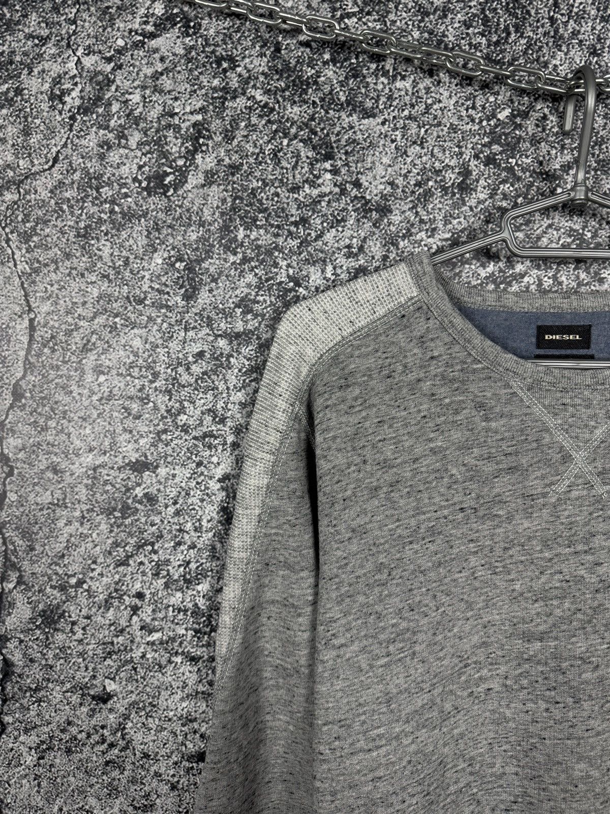 Diesel Diesel Trade Mark Crewneck Sweatshirt Luxury Cotton Size L Size US L / EU 52-54 / 3 - 3 Thumbnail