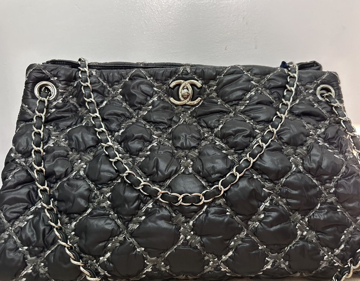 Chanel Chanel Tweed Stitch Quilted Bubble Nylon Tote Bag Size ONE SIZE - 12 Thumbnail