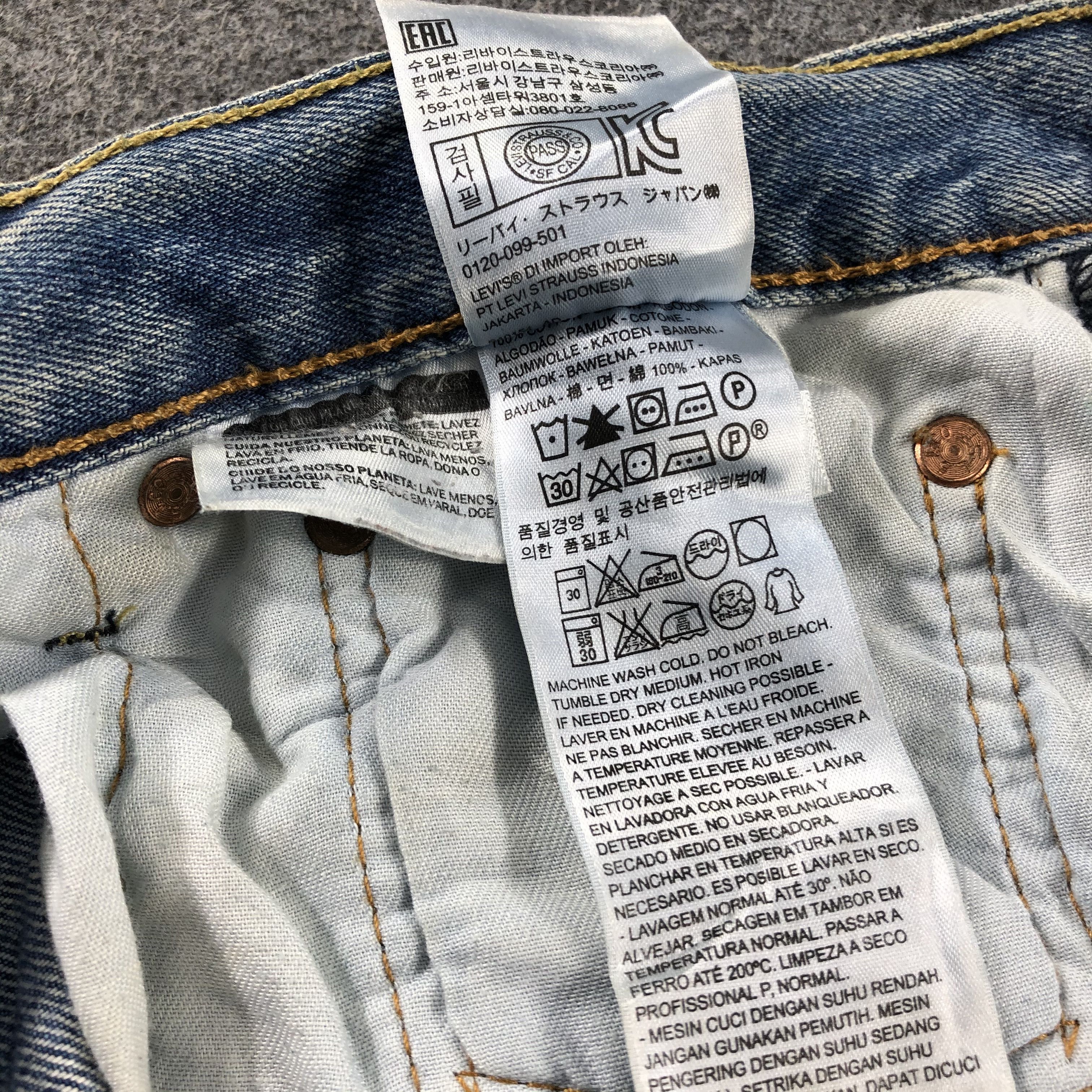 Levi's Vintage Blue Wash Levis 501 Jeans-J2645 Size US 35 - 12 Thumbnail