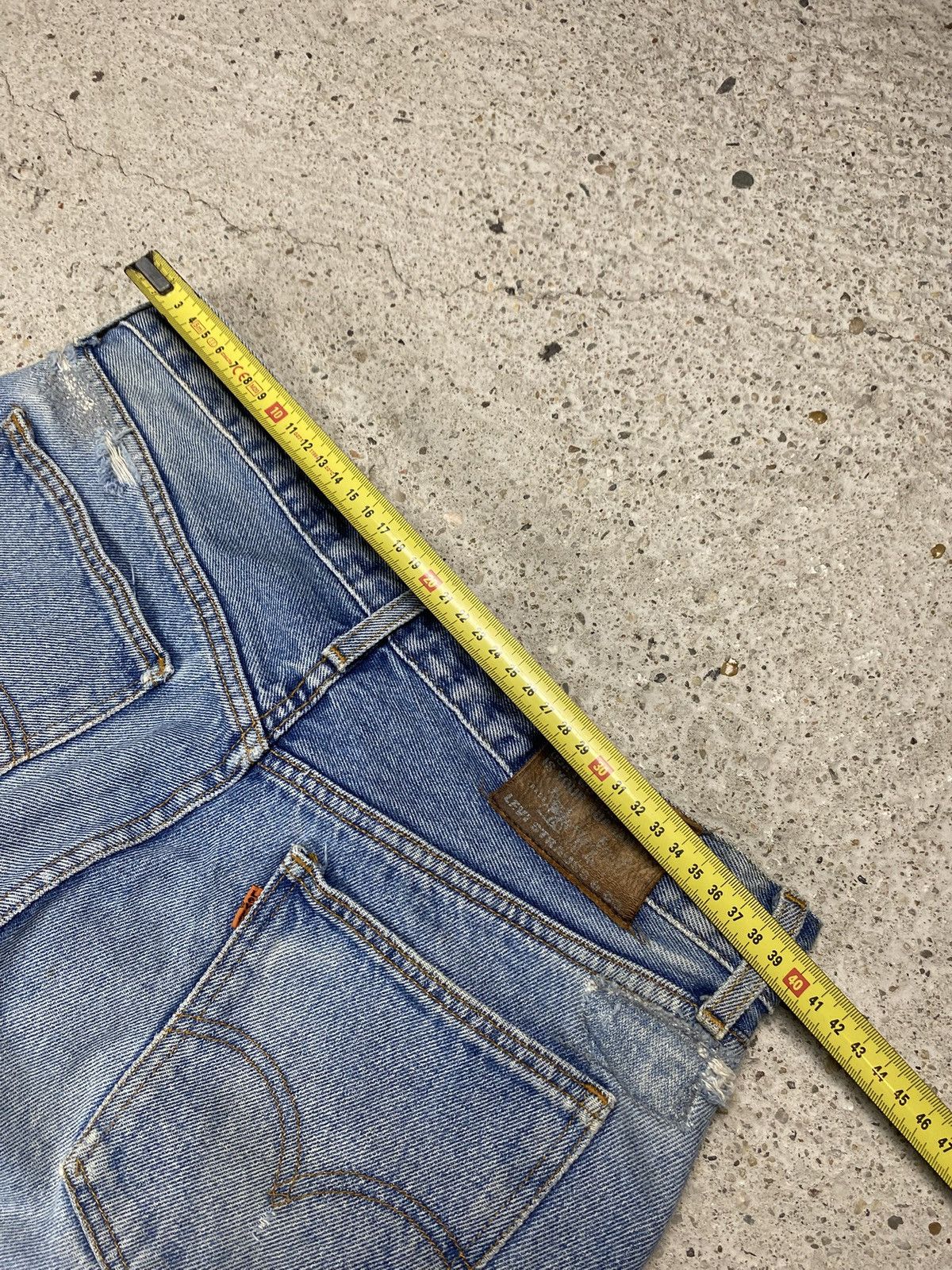 Levi's Levis vintage denim jeans light blue washed distressed Size US 34 / EU 50 - 16 Thumbnail