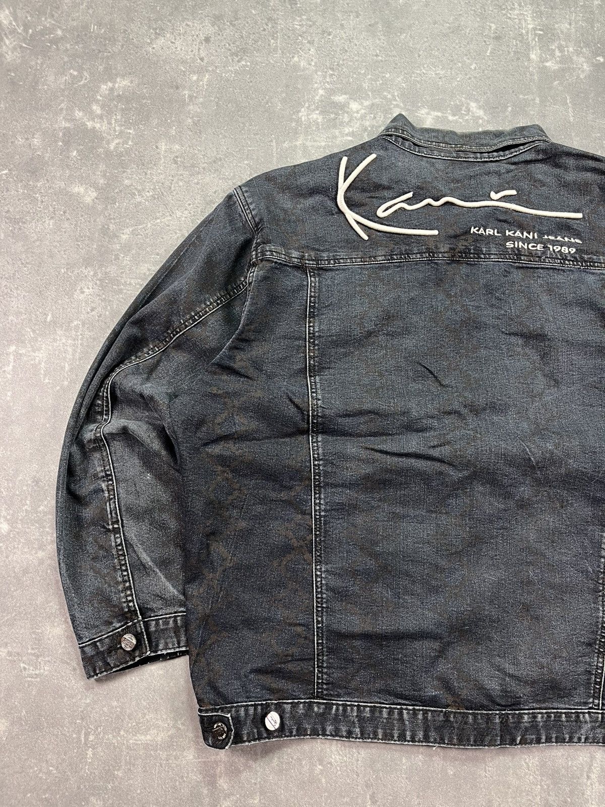 Karl Kani 2000s Karl Kani Snakeskin Big Logo Printed Denim Jacket L XL Size US L / EU 52-54 / 3 - 11 Thumbnail
