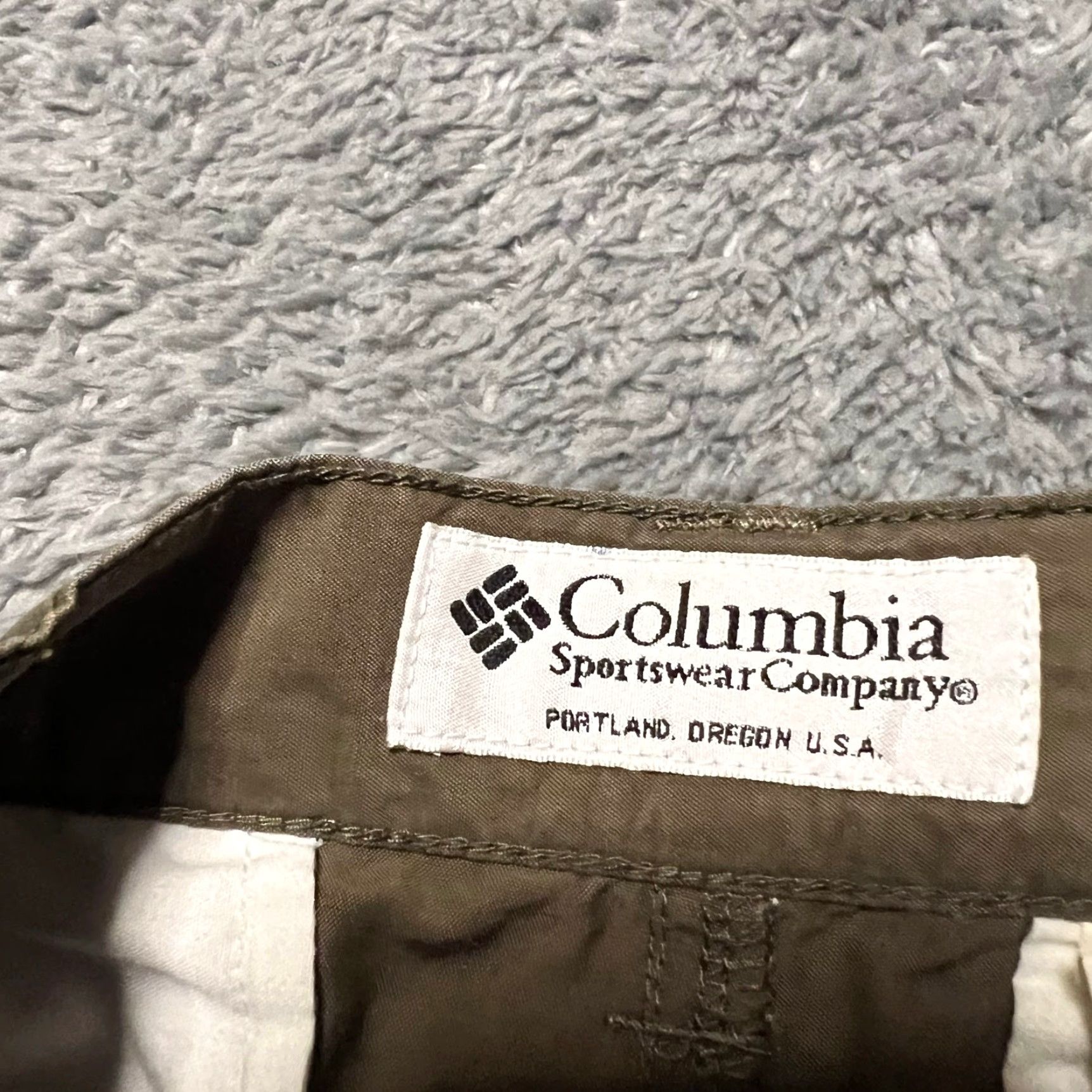 Vintage Columbia Pants Womens 6 Short Zip Off Convertible Cargo Hiking Brown Green Shorts Womens 6 Brown Green Zip Off Convertible Shorts Hiking Size 28" / US 6 / IT 42 - 5 Thumbnail