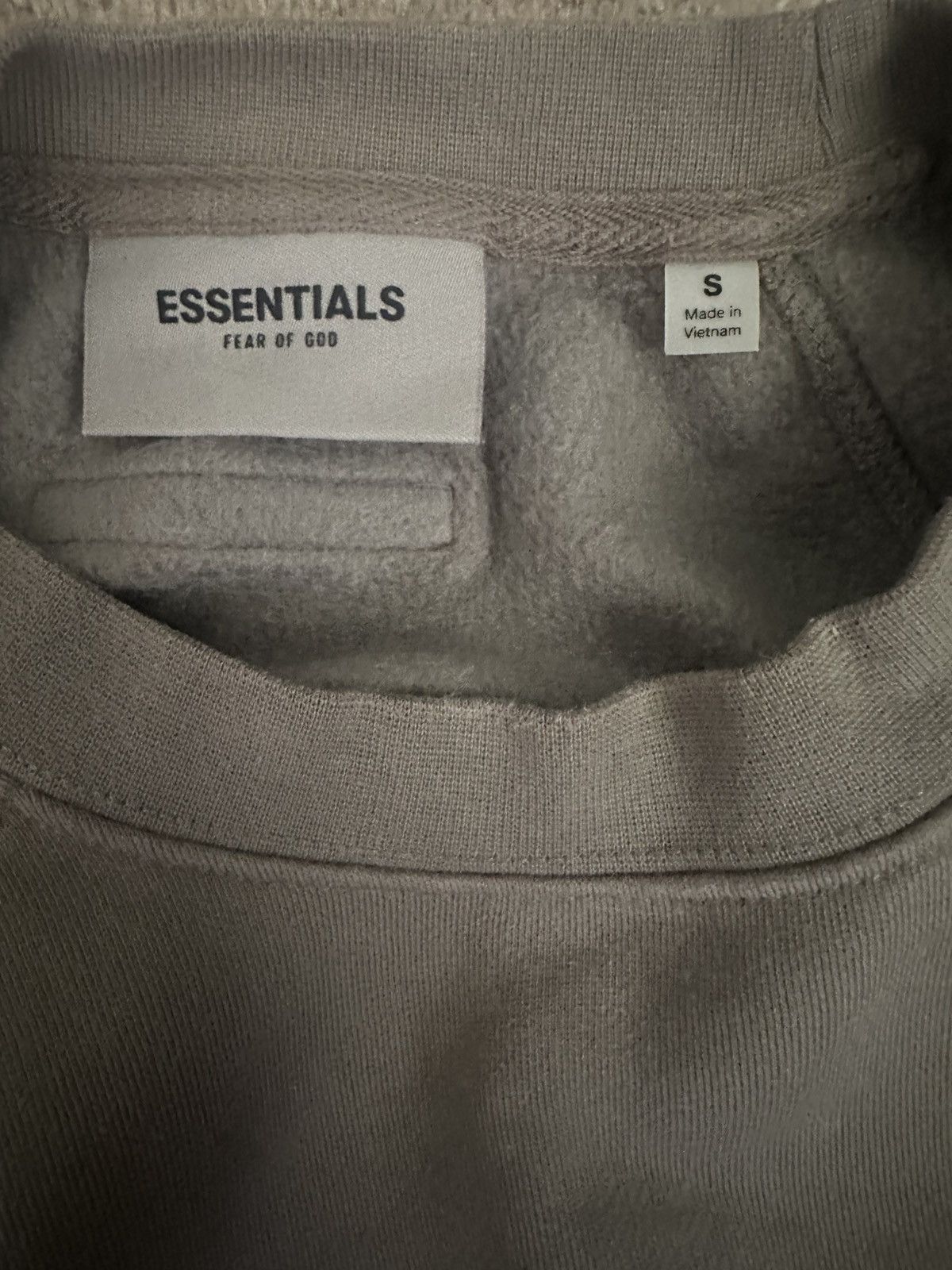 Fear of God Fear of God Essentials Crewneck Applique Logo Size US S / EU 44-46 / 1 - 3 Thumbnail