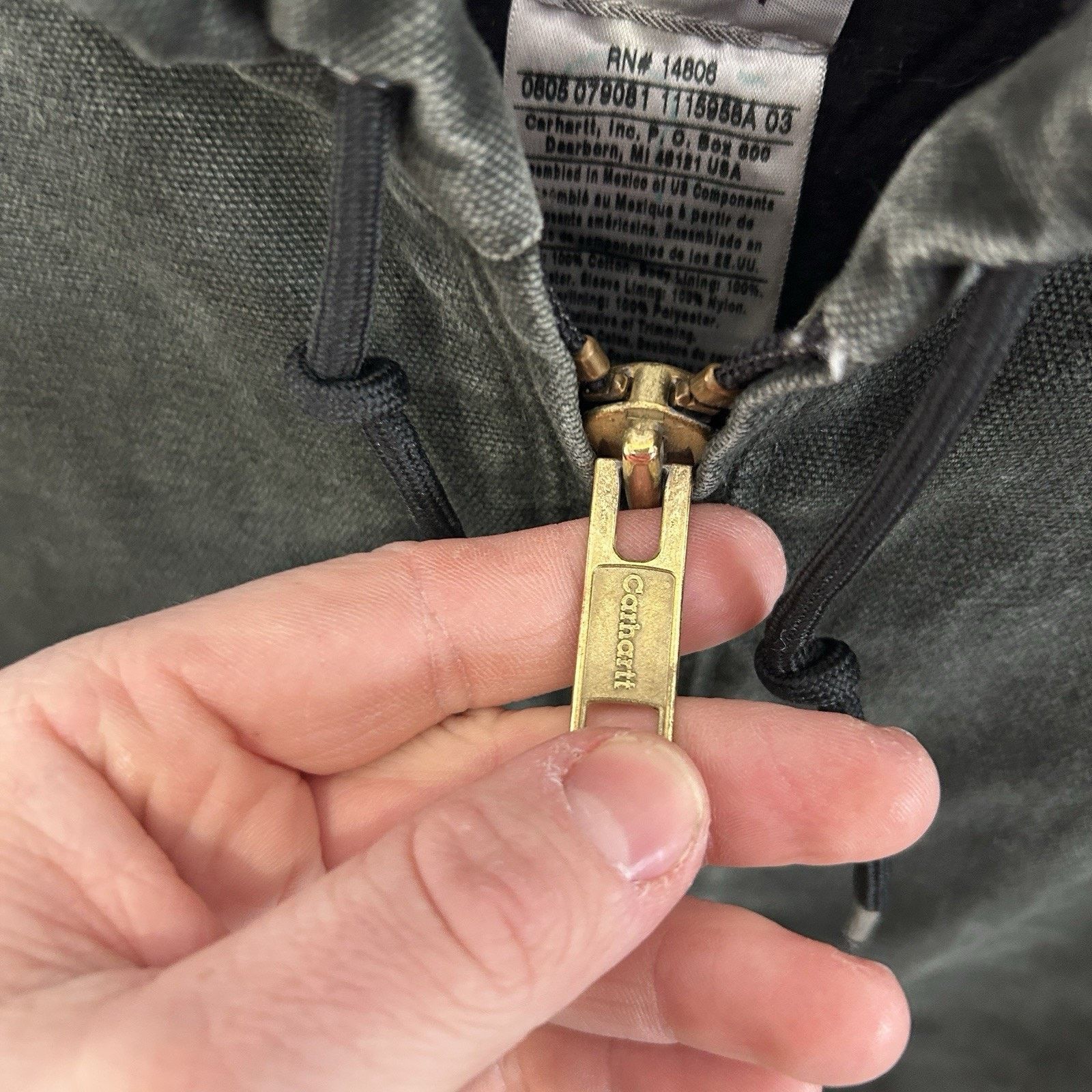 Carhartt Vintage Carhartt Quilted Hooded Active Jacket “Moss” J130 Size US XL / EU 56 / 4 - 13 Thumbnail