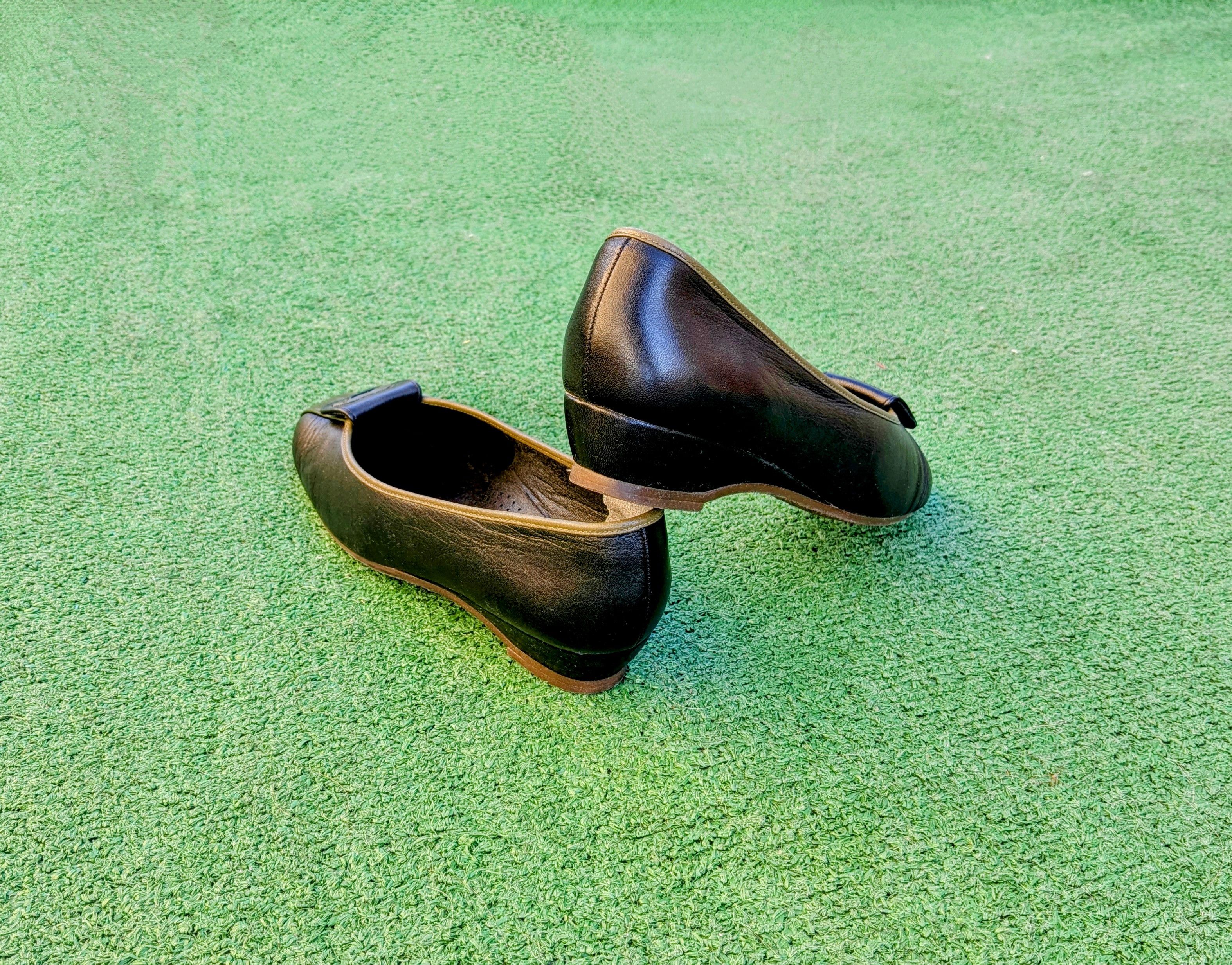 Vintage Vintage Corsage Japan Slip-On Leather Retro Flats Shoes Size US 6.5 / IT 36.5 - 2 Thumbnail