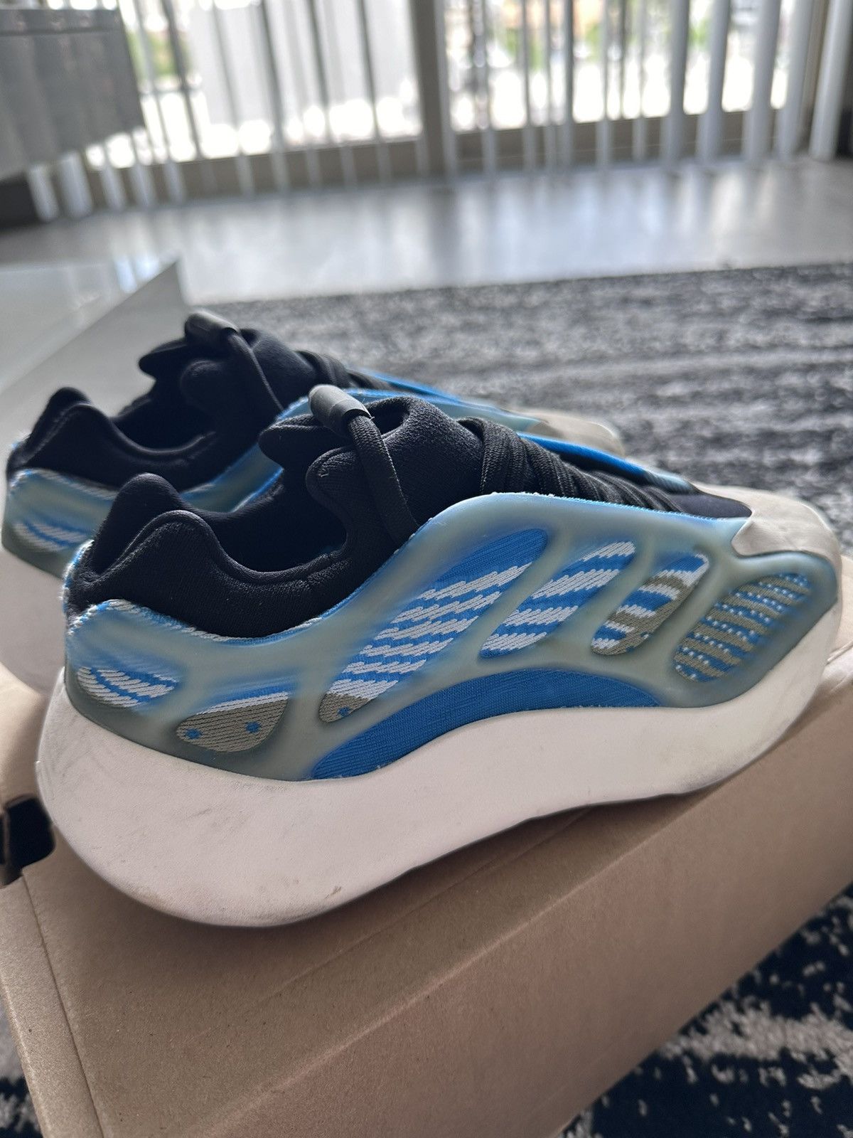 Yeezy Yeezy 700 “Azareth” Size US 5.5 / EU 38 - 5 Thumbnail