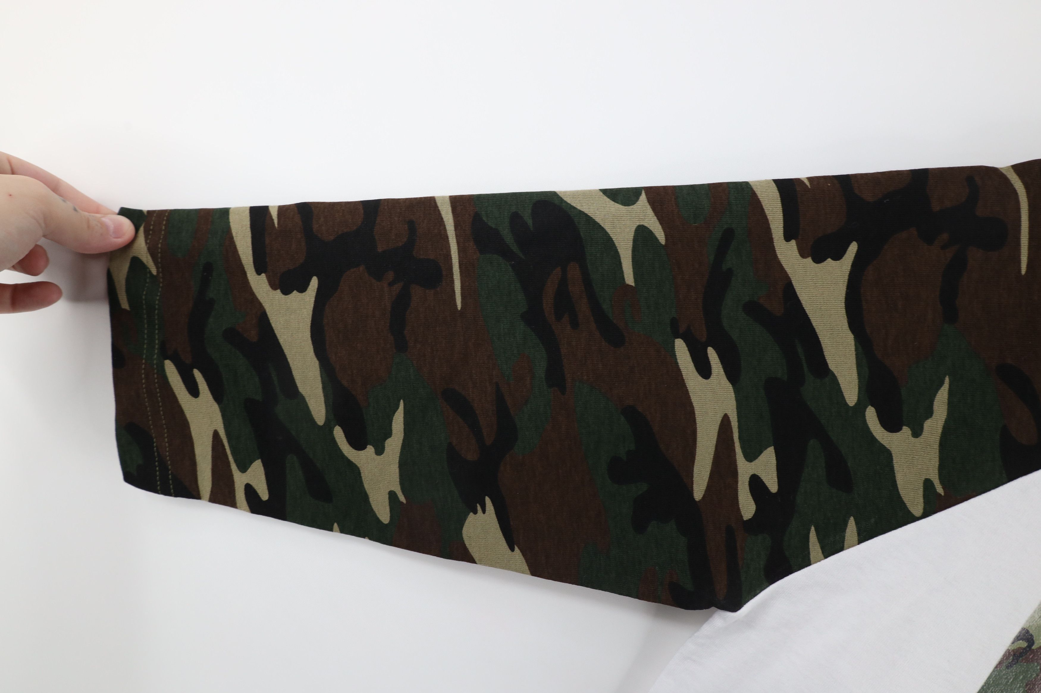 Vintage Vintage 90s Streetwear Jeep Motors Camouflage Raglan T-Shirt Size US S / EU 44-46 / 1 - 5 Thumbnail