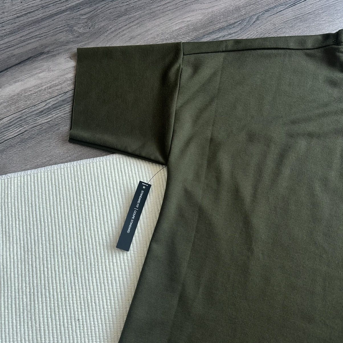 Jordan Brand Jordan Brand Men's Standard Fit Dark Olive Green T-Shirt Size US S / EU 44-46 / 1 - 4 Thumbnail