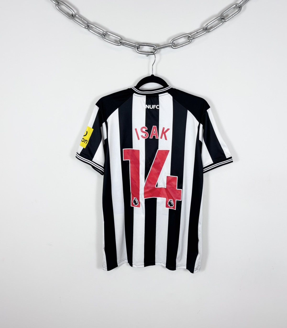 Castore Newcastle United 2023/2024 Home Isak #14 Soccer Jersey Size US M / EU 48-50 / 2 - 1 Thumbnail