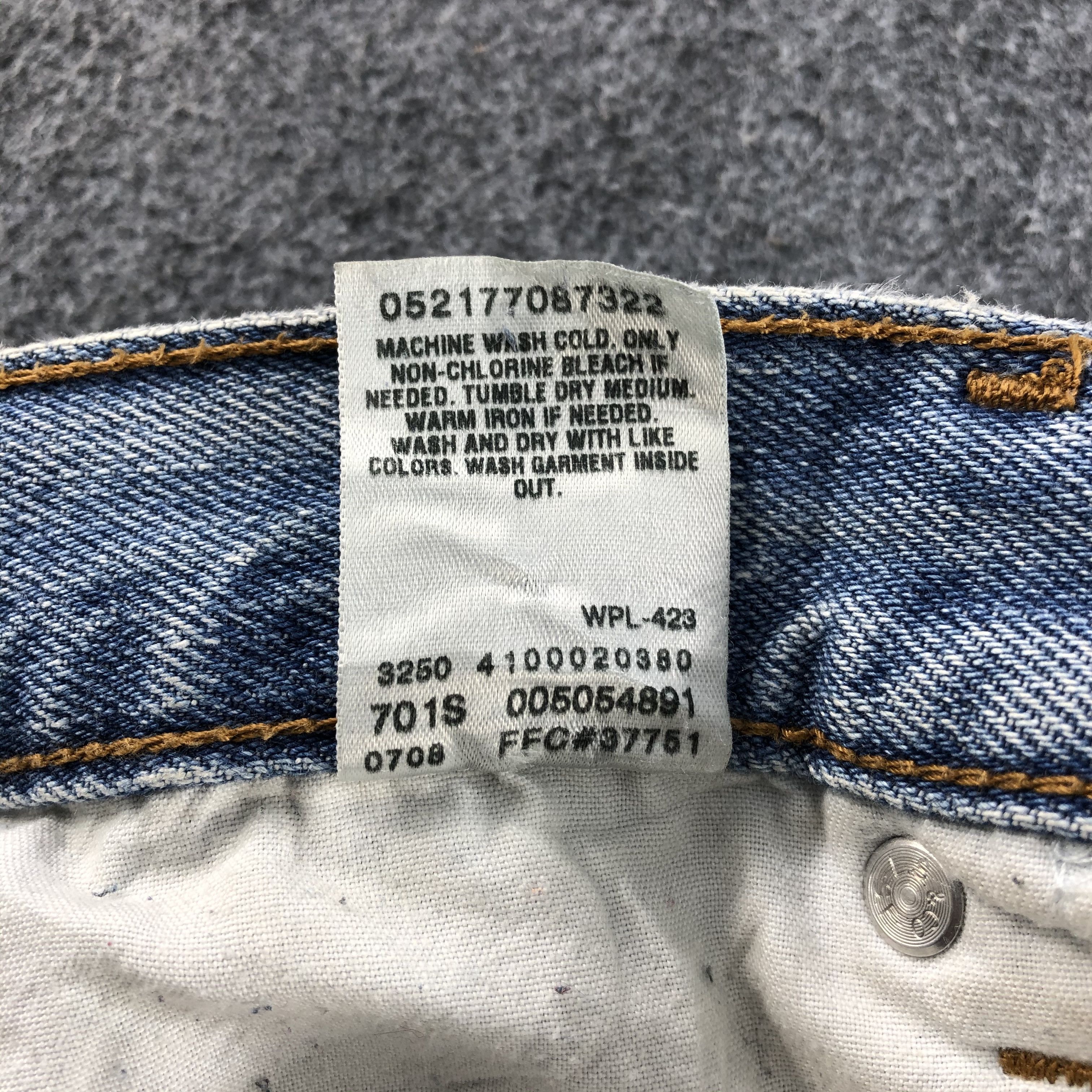 Levi's Blue Wash Vintage Levis 505 Jeans-J1136 Size US 31 - 11 Thumbnail