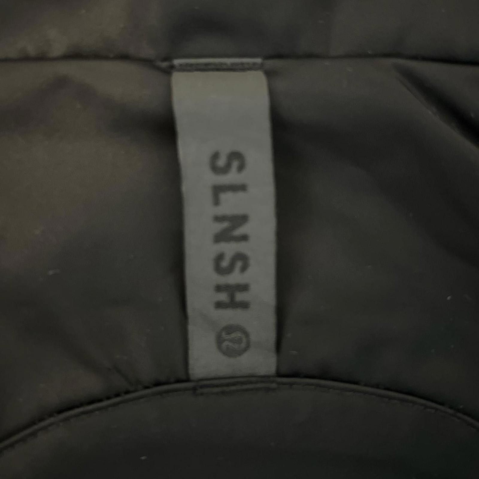 Lululemon Water resistant Size US XS / EU 42 / 0 - 6 Thumbnail