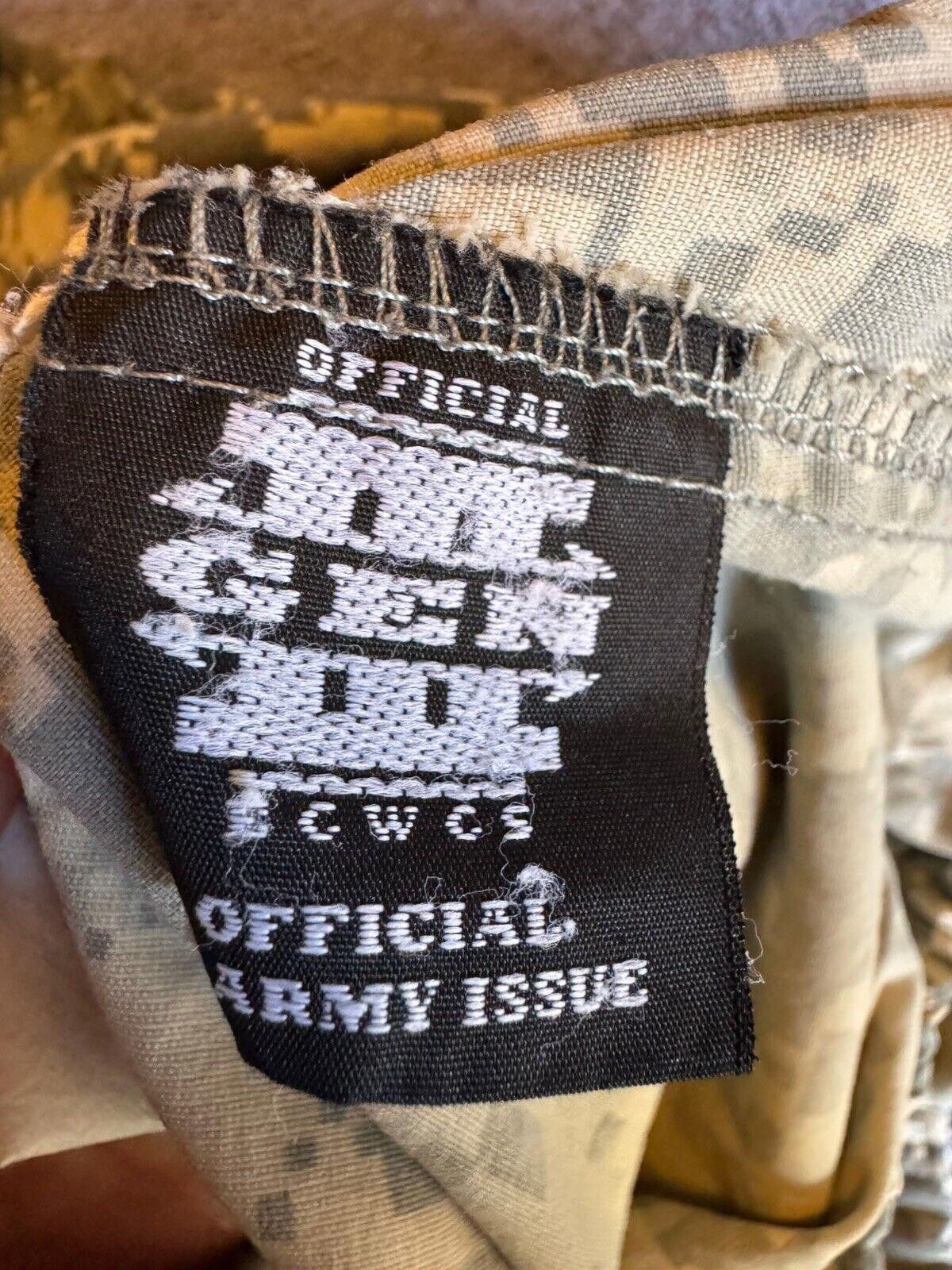 Designer US MILITARY JACKET WIND COLD WEATHER GEN III MEDIUM REG Size ONE SIZE - 4 Thumbnail