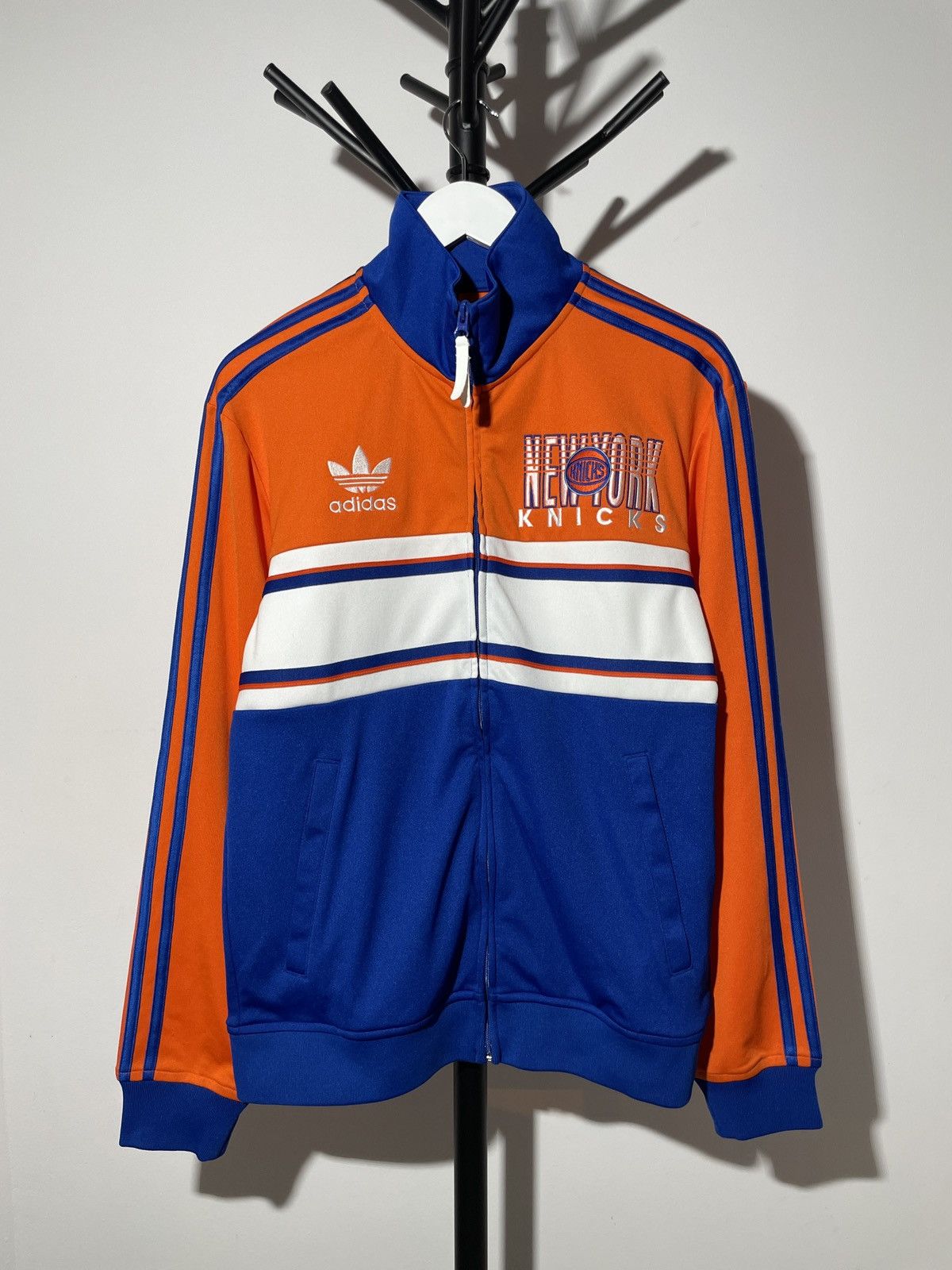 Shops Adidas NewYork Knicks Track Suit