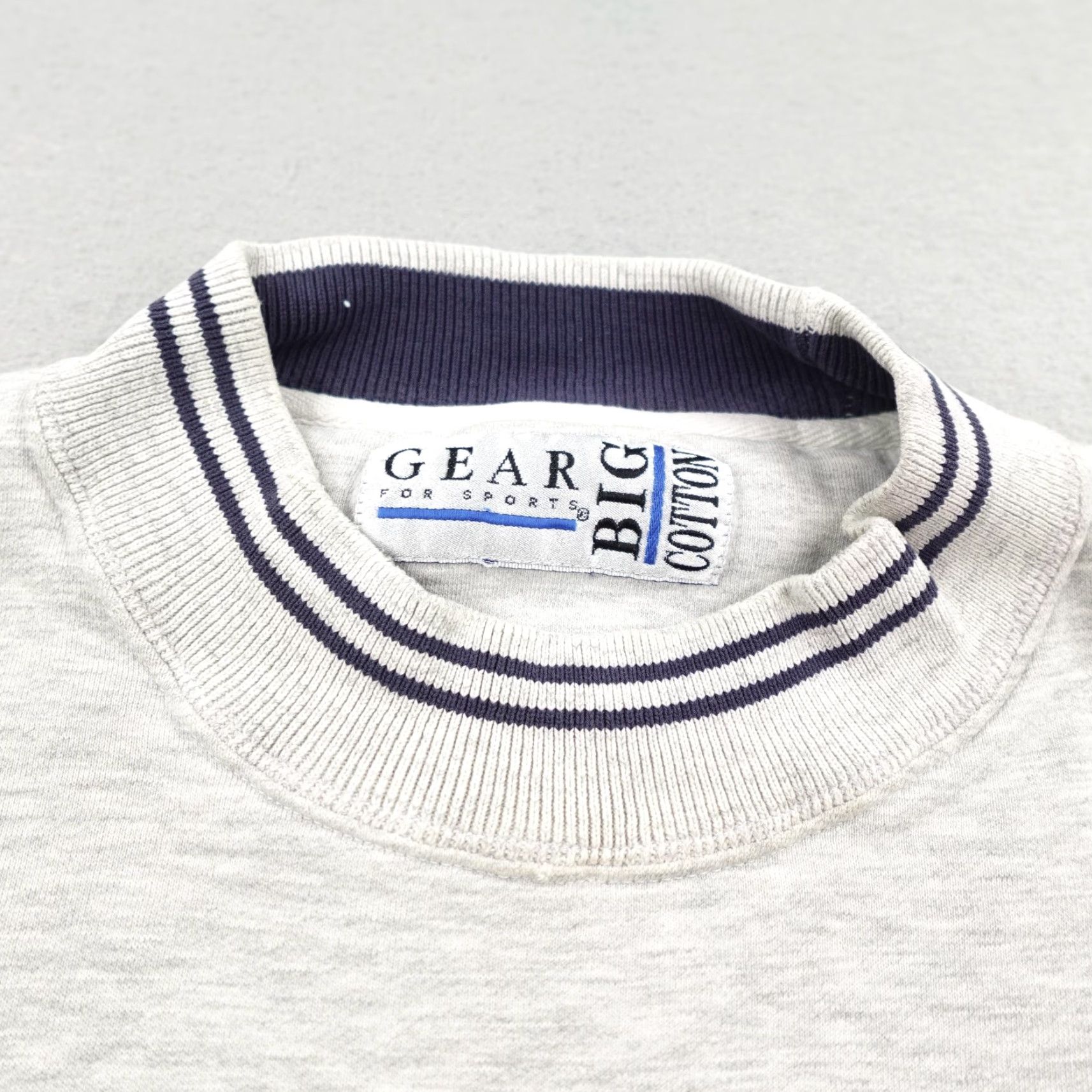 Vintage VINTAGE Silicon Graphics Sweatshirt Mens 2XL Gray Crewneck NAFO 1993 Tech 90s Embroidered Logo Graphic Print Crew Neck Distressed Mens Size US XXL / EU 58 / 5 - 3 Thumbnail