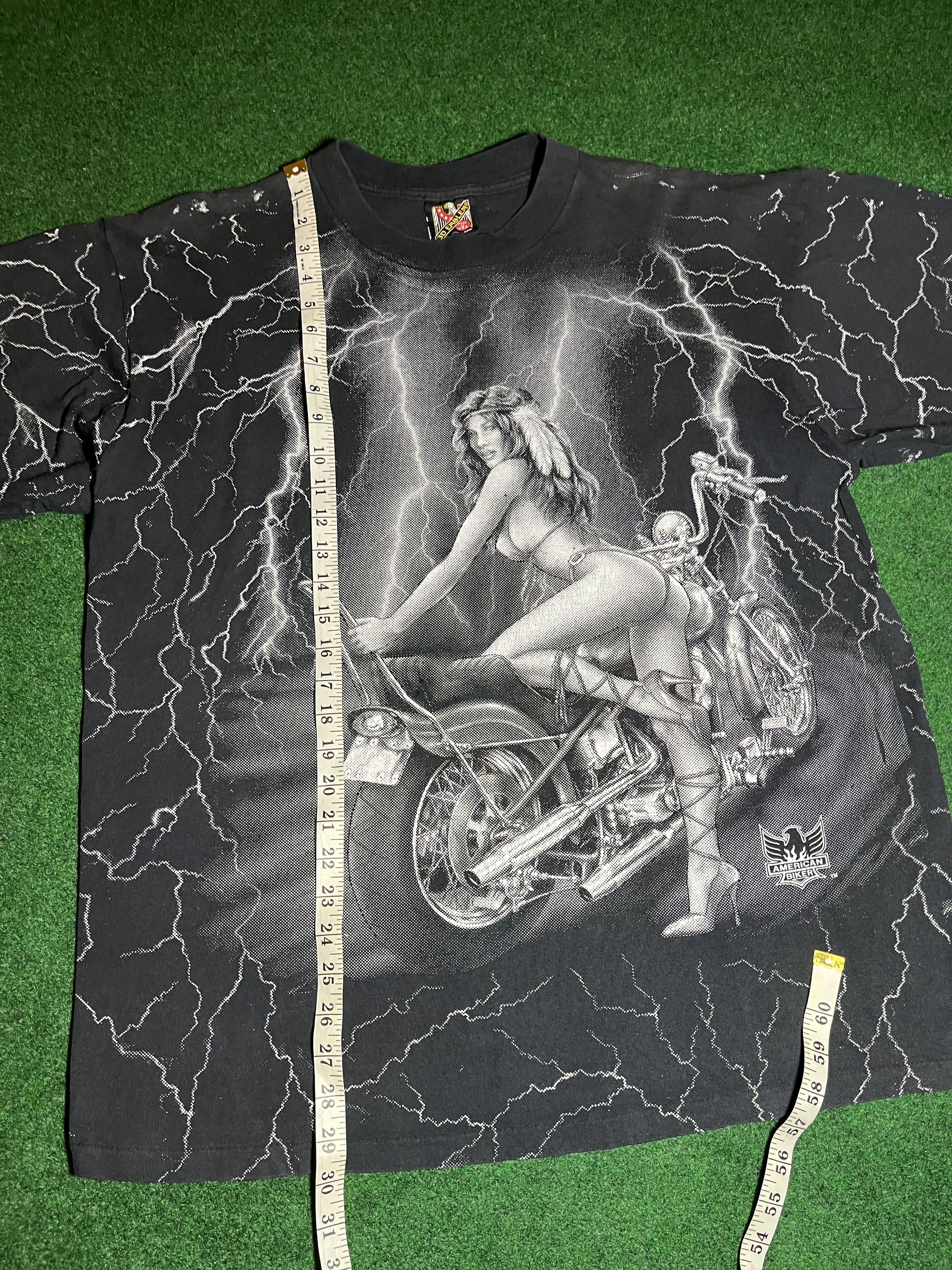 Vintage Vintage 3D Emblem Biker Girl All Over Print Tshirt Size US XL / EU 56 / 4 - 4 Thumbnail