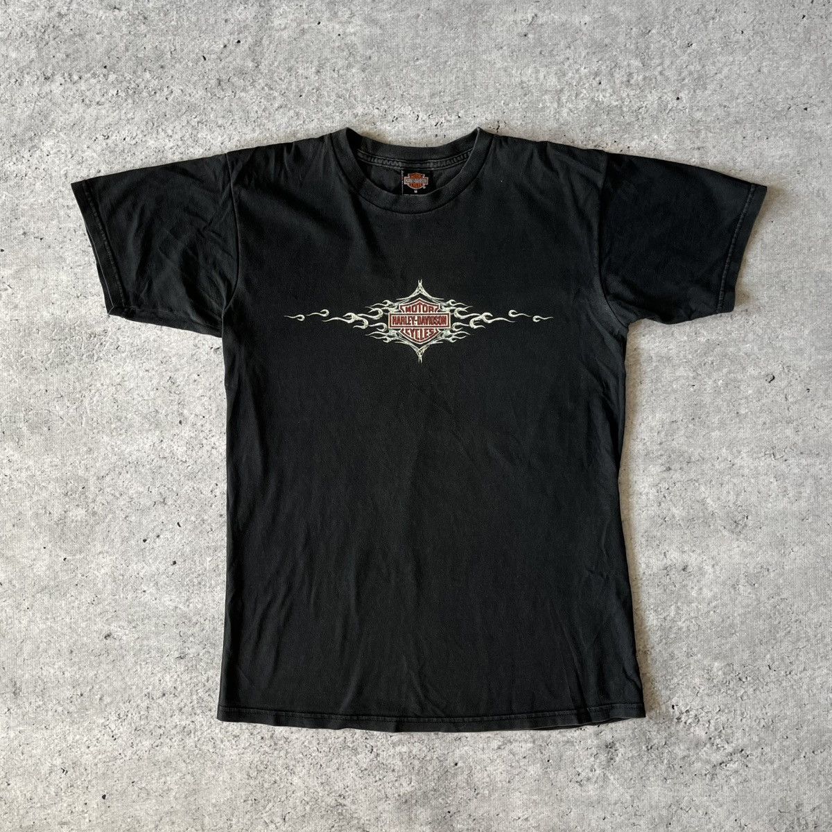 Harley Davidson × Vintage Harley Davidson tribal tee M vintage 00s made in usa Size US M / EU 48-50 / 2 - 1 Thumbnail