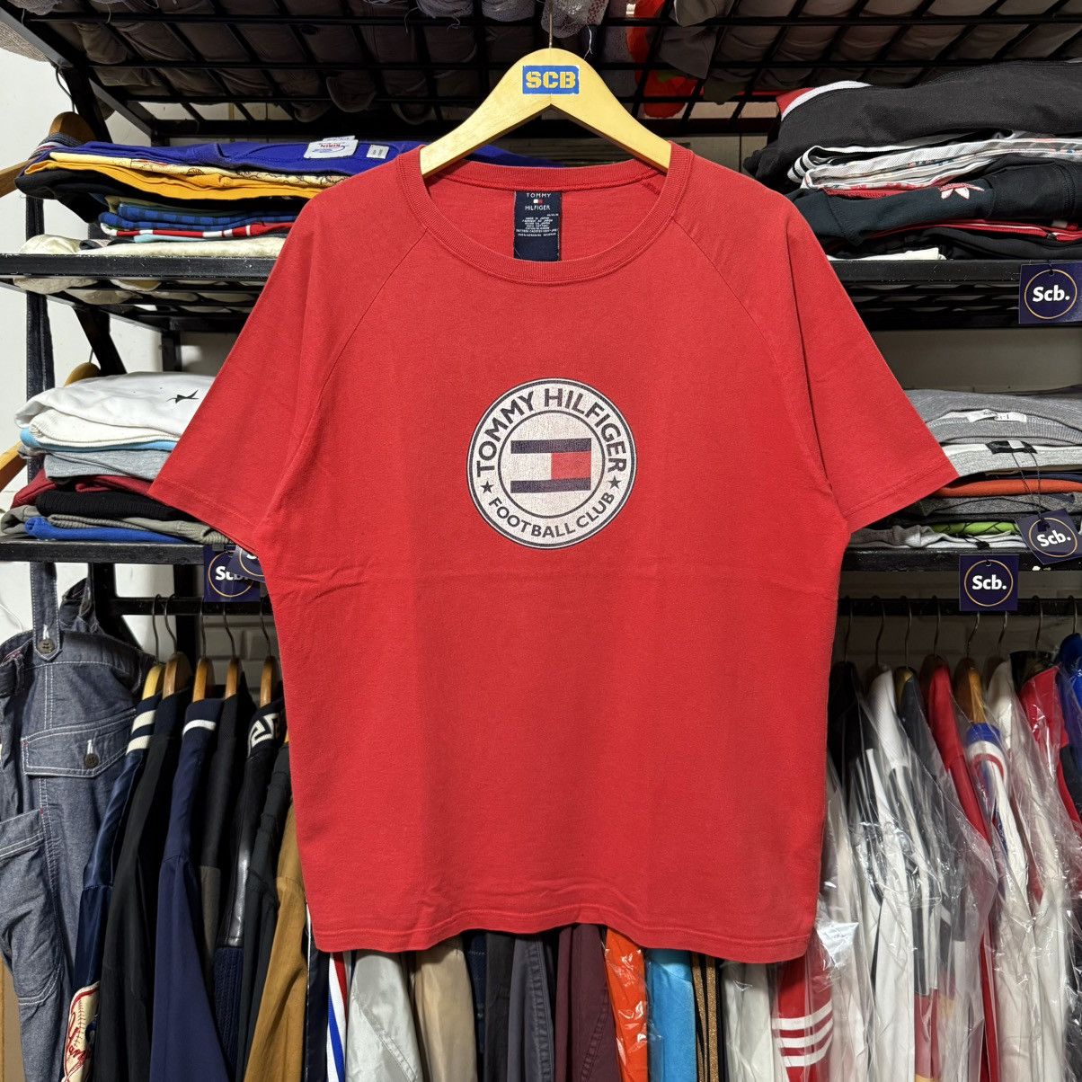 Tommy Hilfiger Vintage tommy hilfiger football club t shirt Size US M / EU 48-50 / 2 - 1 Thumbnail