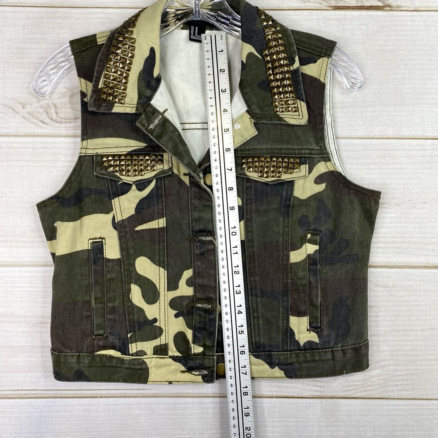 Forever 21 FOREVER 21 Vest Womens M Crop Camo Button Up Denim Punk Studded Jean Y2K 90s Size 32" / US 10 / IT 46 - 7 Thumbnail