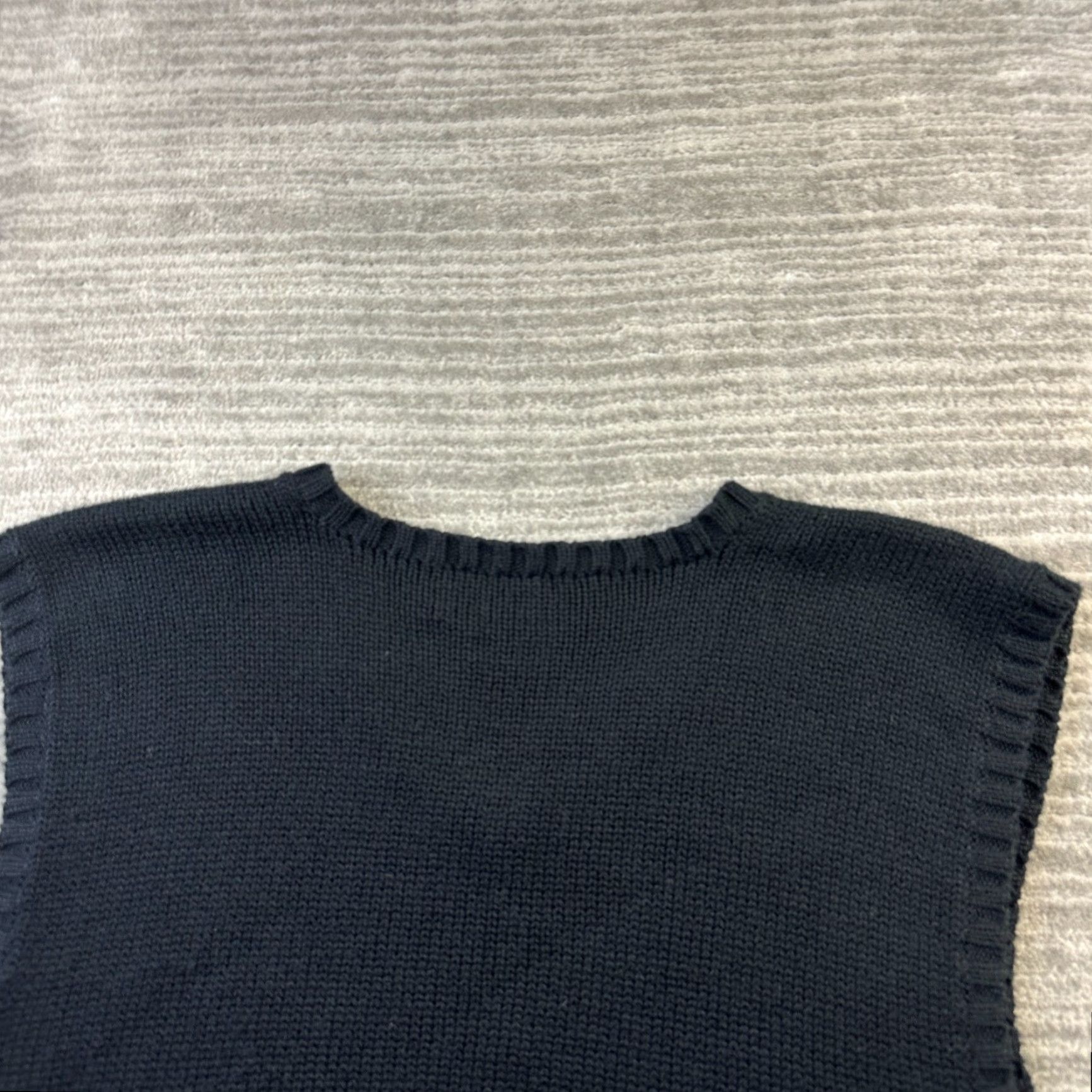 Polo Ralph Lauren VINTAGE Polo Ralph Lauren Vest Mens Large Black Knit Polo Ralph Lauren Sweater Vest Mens L Black Knit Logo 80s 90s Tennis Golf All Seasons Size US L / EU 52-54 / 3 - 5 Thumbnail