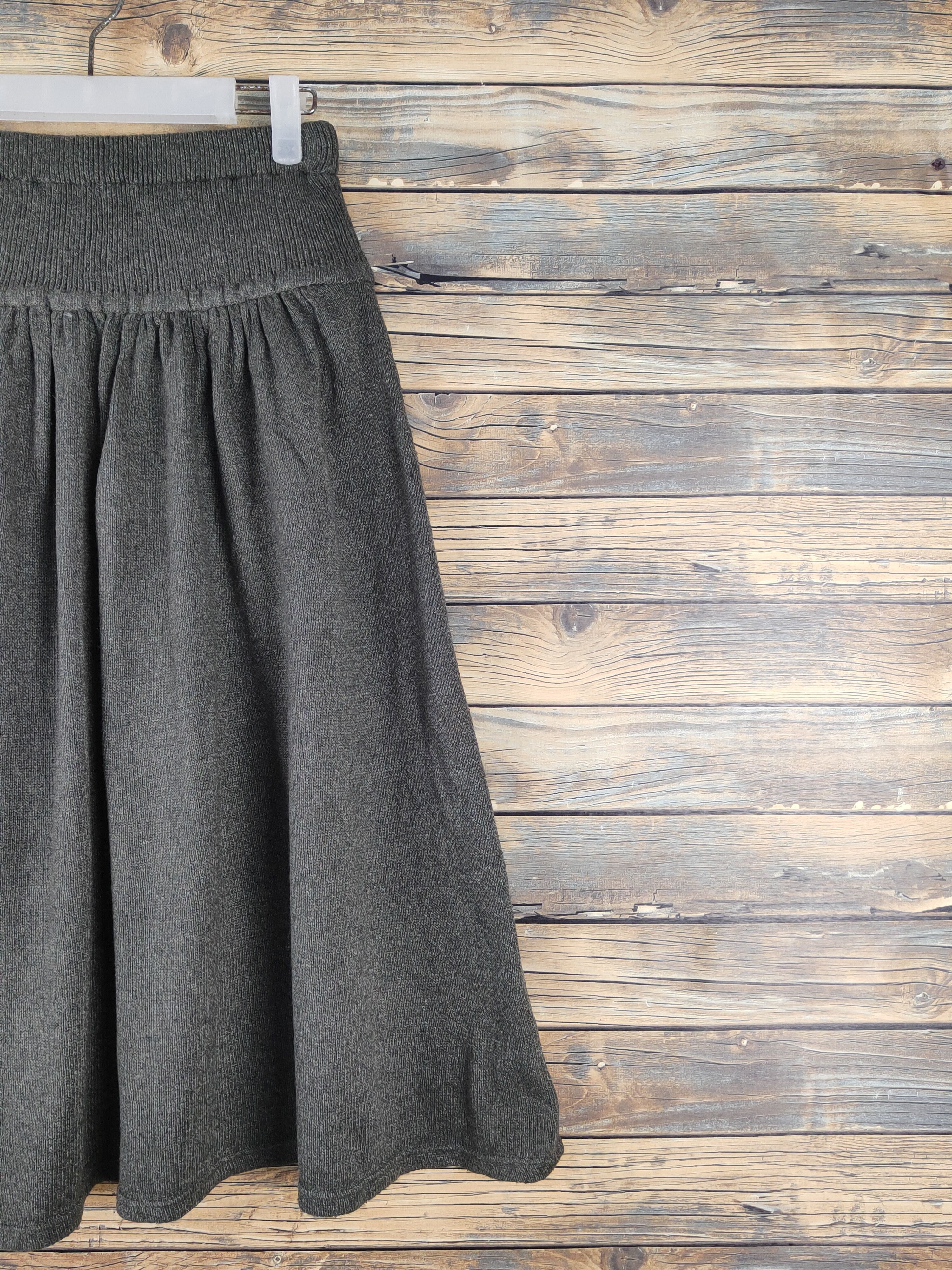Issey Miyake DL Issey Miyake Olive Knitwear Midi Skirts #W1778 Size 28" / US 6 / IT 42 - 7 Thumbnail