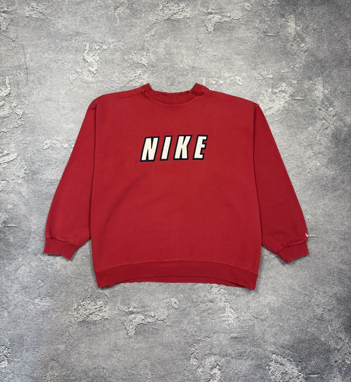 Nike × Vintage Nike Vintage Baggy Crewneck Sweatshirt Big Embroidered Logo Size US XXL / EU 58 / 5 - 1 Thumbnail