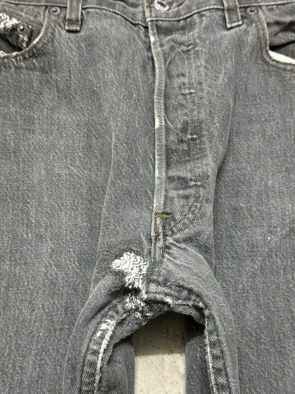 Levi's × Levi's Vintage Clothing × Vintage Vintage Levi’s 501 Distressed Pokdot White Black faded W34 Size US 34 / EU 50 - 4 Thumbnail