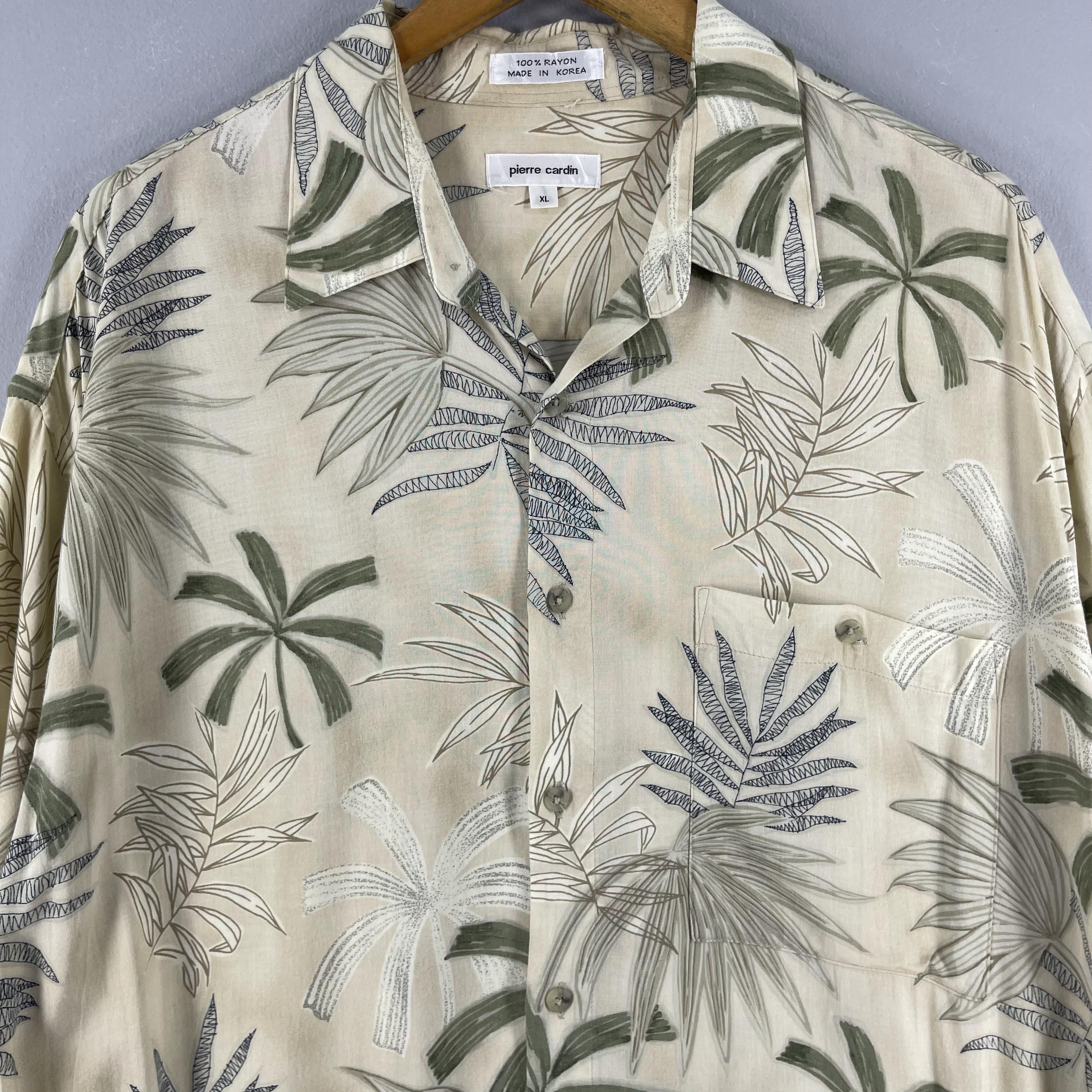 Japanese Brand Vintage Hawaiian Floral Guam Beach Surf Rayon Shirt Size US XL / EU 56 / 4 - 2 Thumbnail