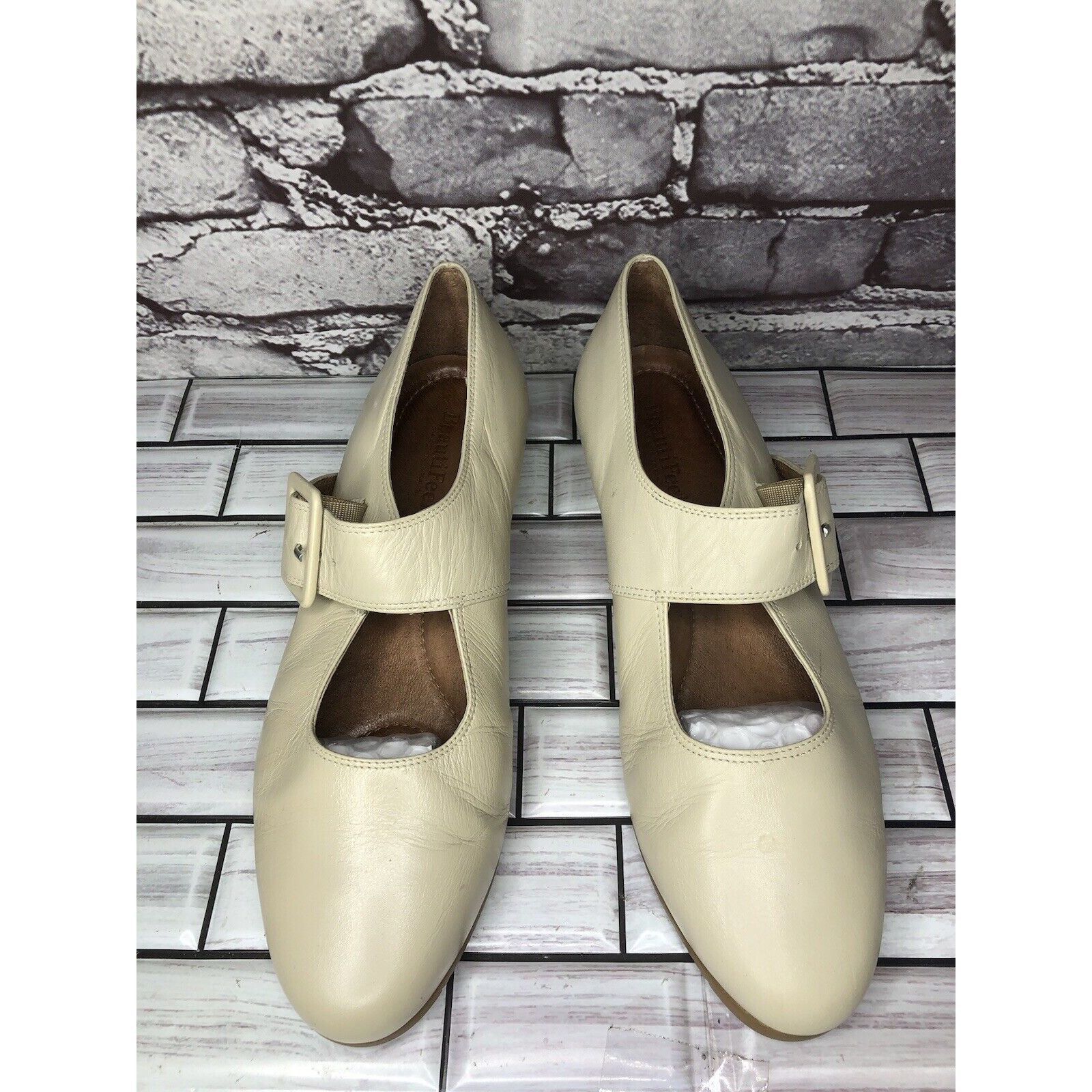 Beautiful Ful BeautiFeel Ivory Cream Leather Mary Jane Strap Pumps Shoes W Size US 9 / IT 39 - 23 Thumbnail